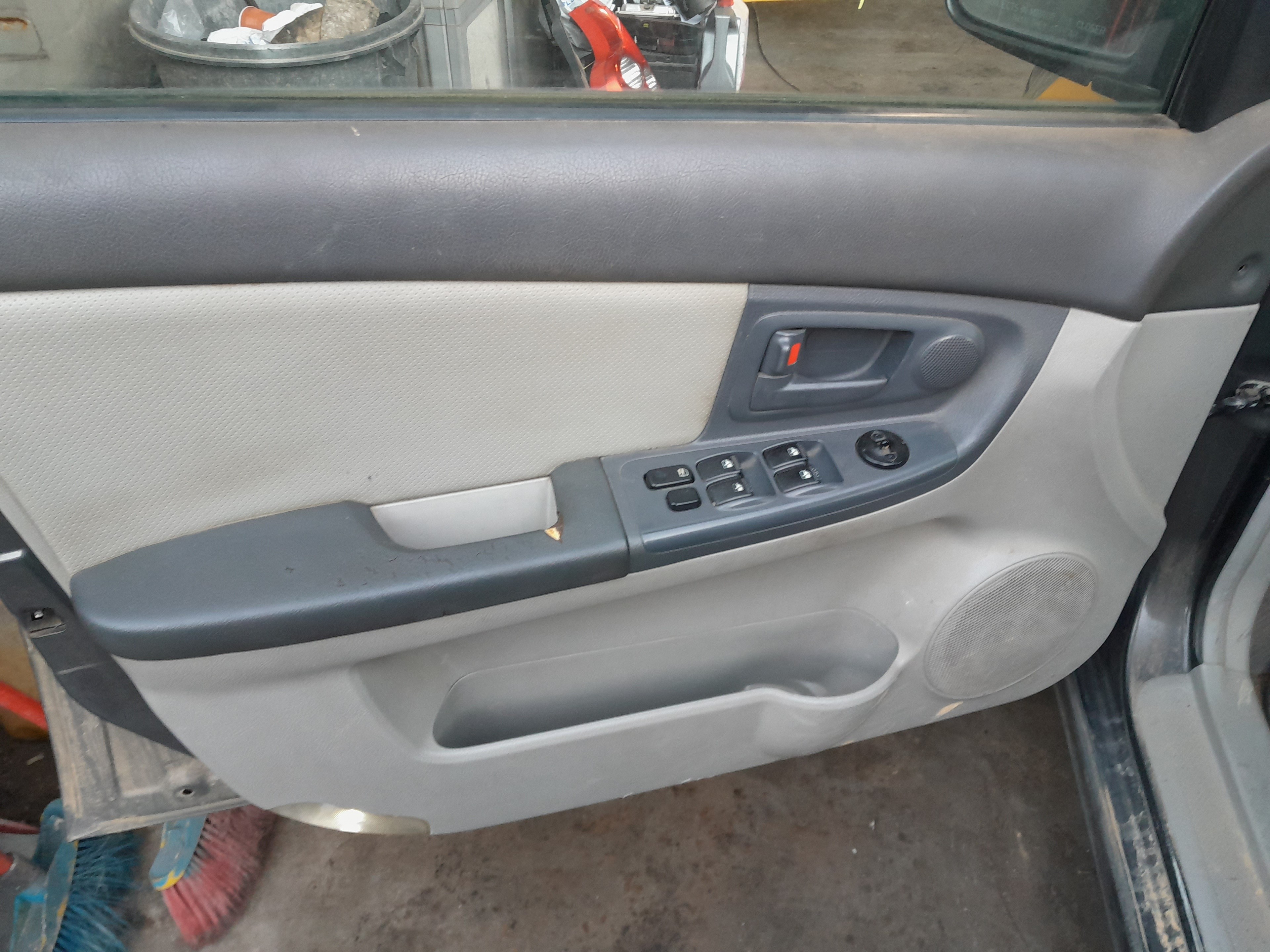 KIA Cerato 1 generation (2004-2009) Front Left Door Window Regulator Motor 824502F000 22512482