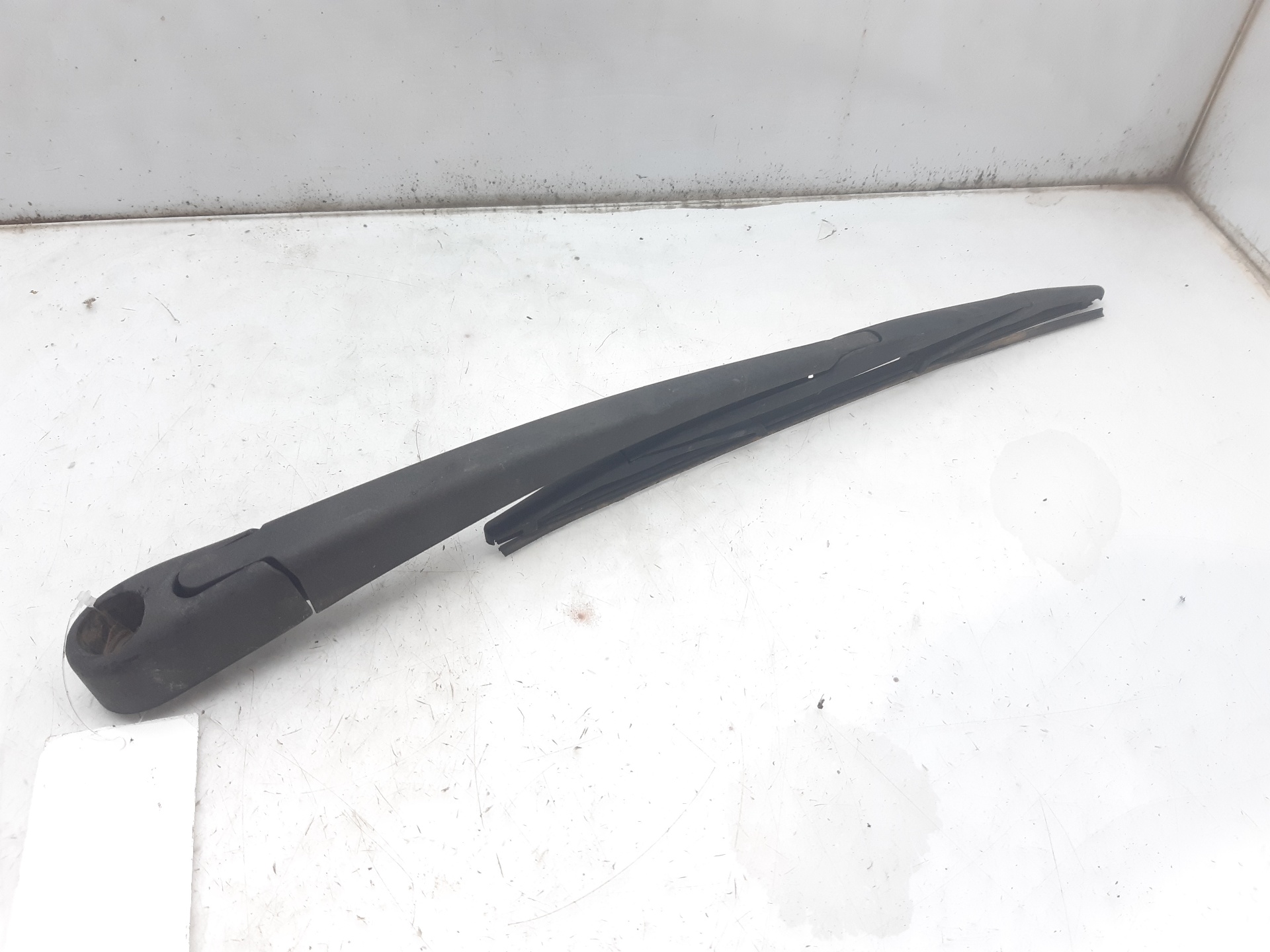 RENAULT Laguna 3 generation (2007-2015) Tailgate Window Wiper Arm 287800011R 18736402