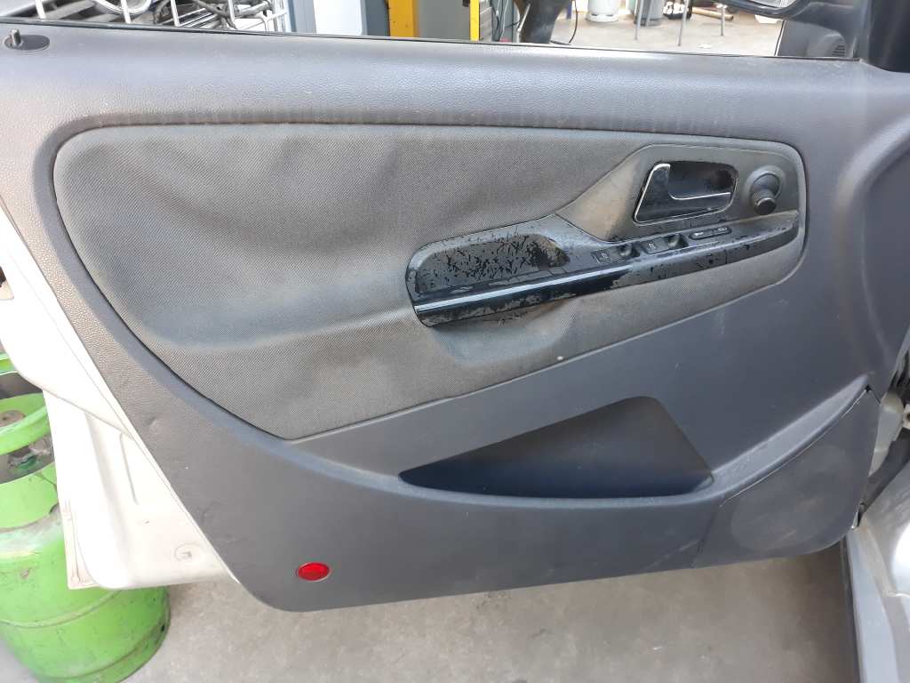 SEAT Cordoba 1 generation (1993-2003) Réservoir de lave-vitre 6K0955453 20189020