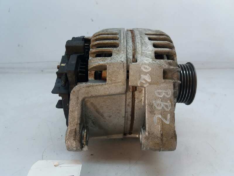 Alternador 24437120 de Opel Corsa c (x01) 2003-2009 - pieza usada