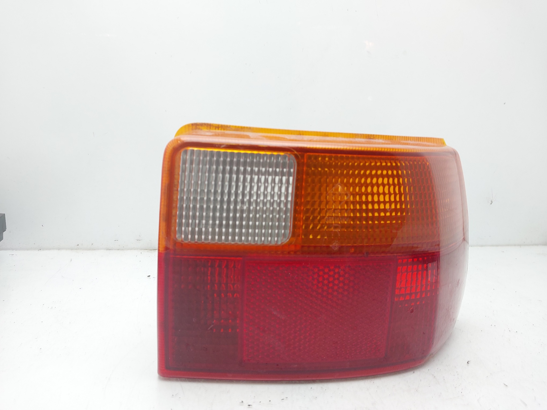 OPEL Astra F (1991-2002) Rear Right Taillight Lamp 90421971 22918310