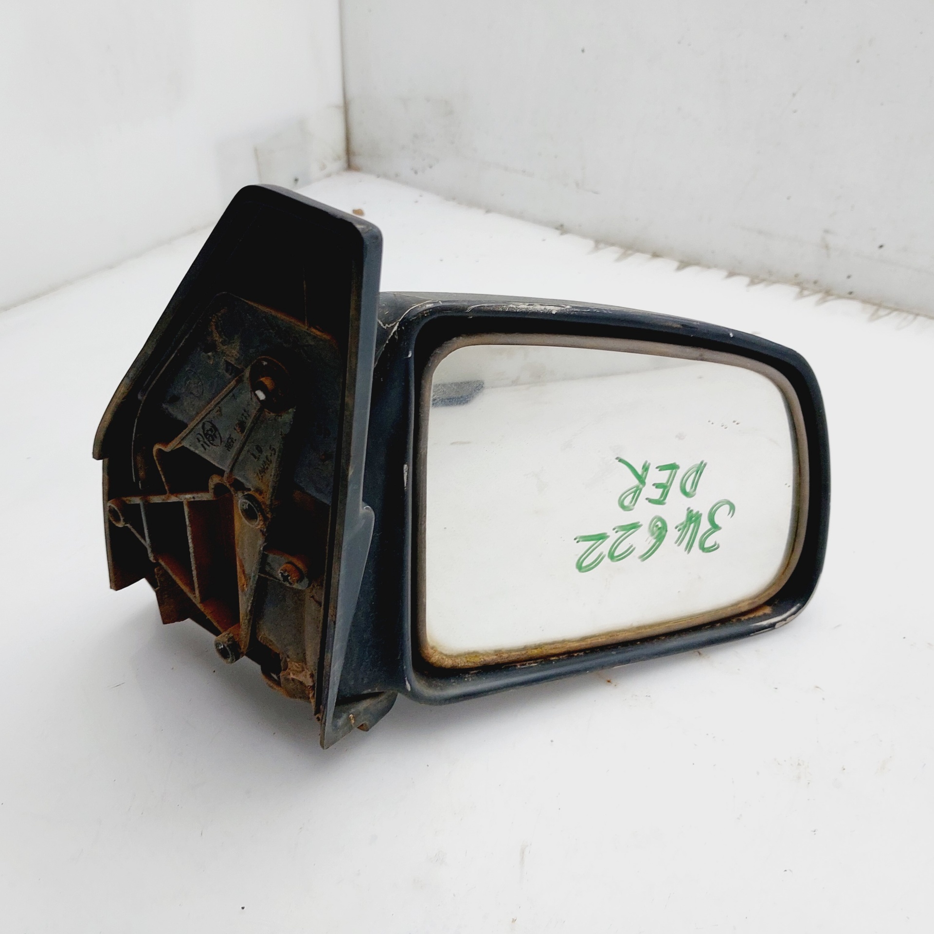 SUZUKI Vitara 1 generation (1988-2006) Priekinių dešinių durų veidrodis 8470157A300DG 25159923