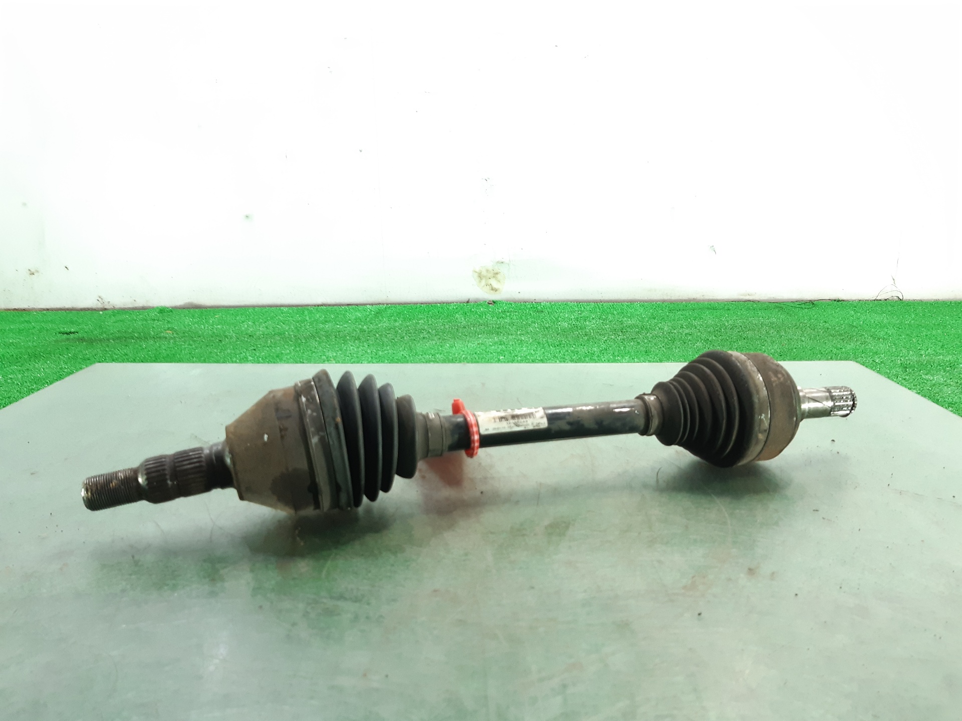 OPEL Astra J (2009-2020) Arbre de transmission avant gauche 13250834 22466879