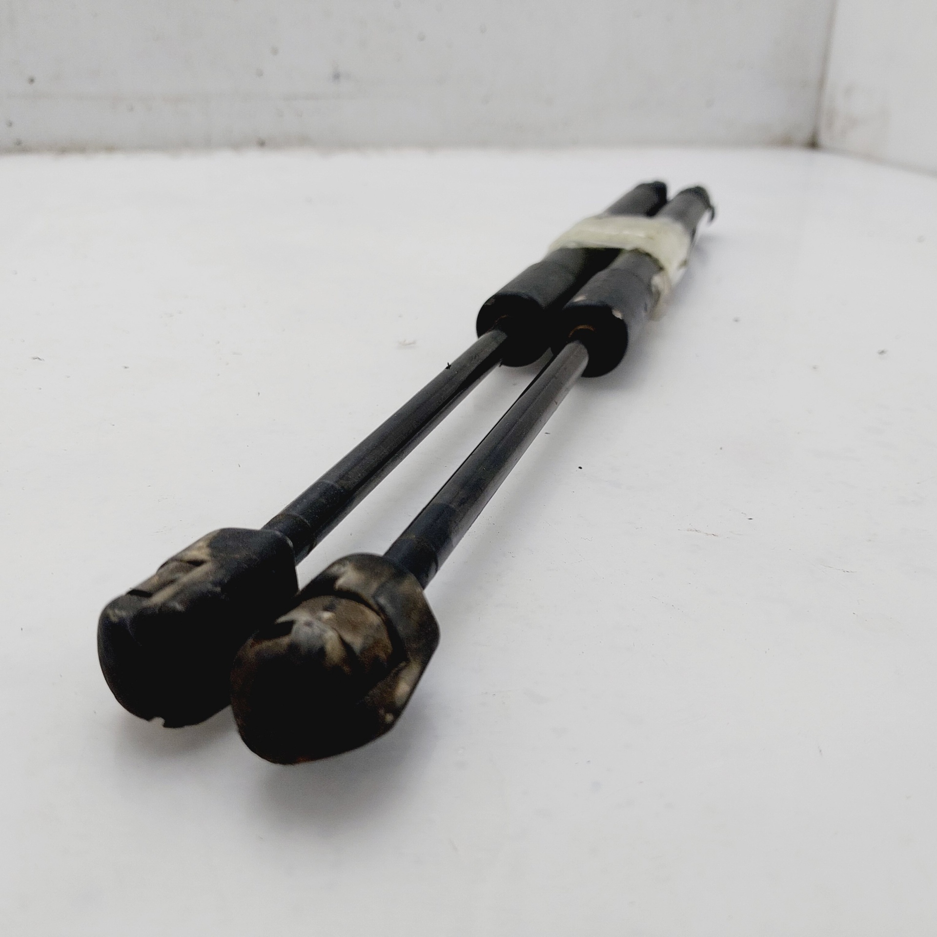 LAND ROVER Discovery Sport 1 generation (2014-2024) Front Right Bonnet Strut FK7216C826AC 25096749
