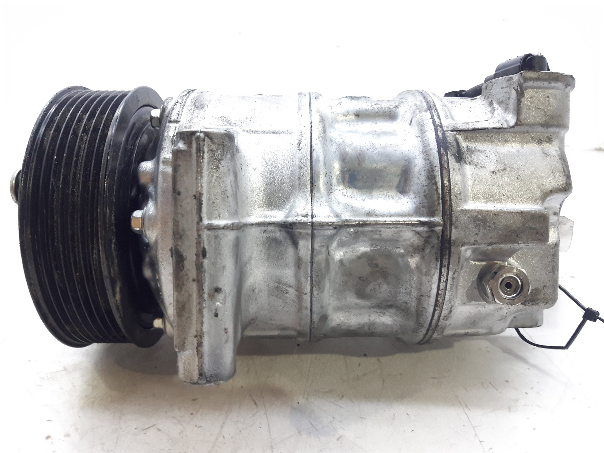 RENAULT Megane 3 generation (2008-2020) Hасос кондиционера 926001268R 18734004