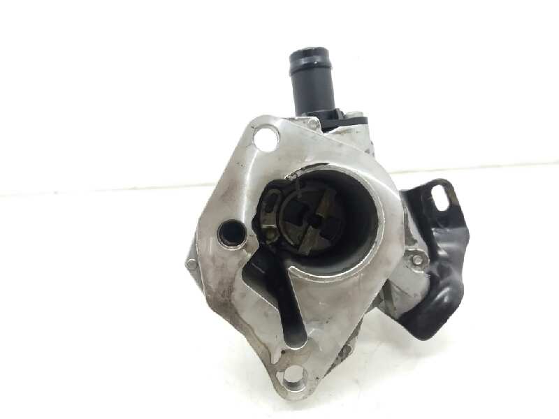 RENAULT Clio 3 generation (2005-2012) Vacuum Pump 1465000Q2C 24917264