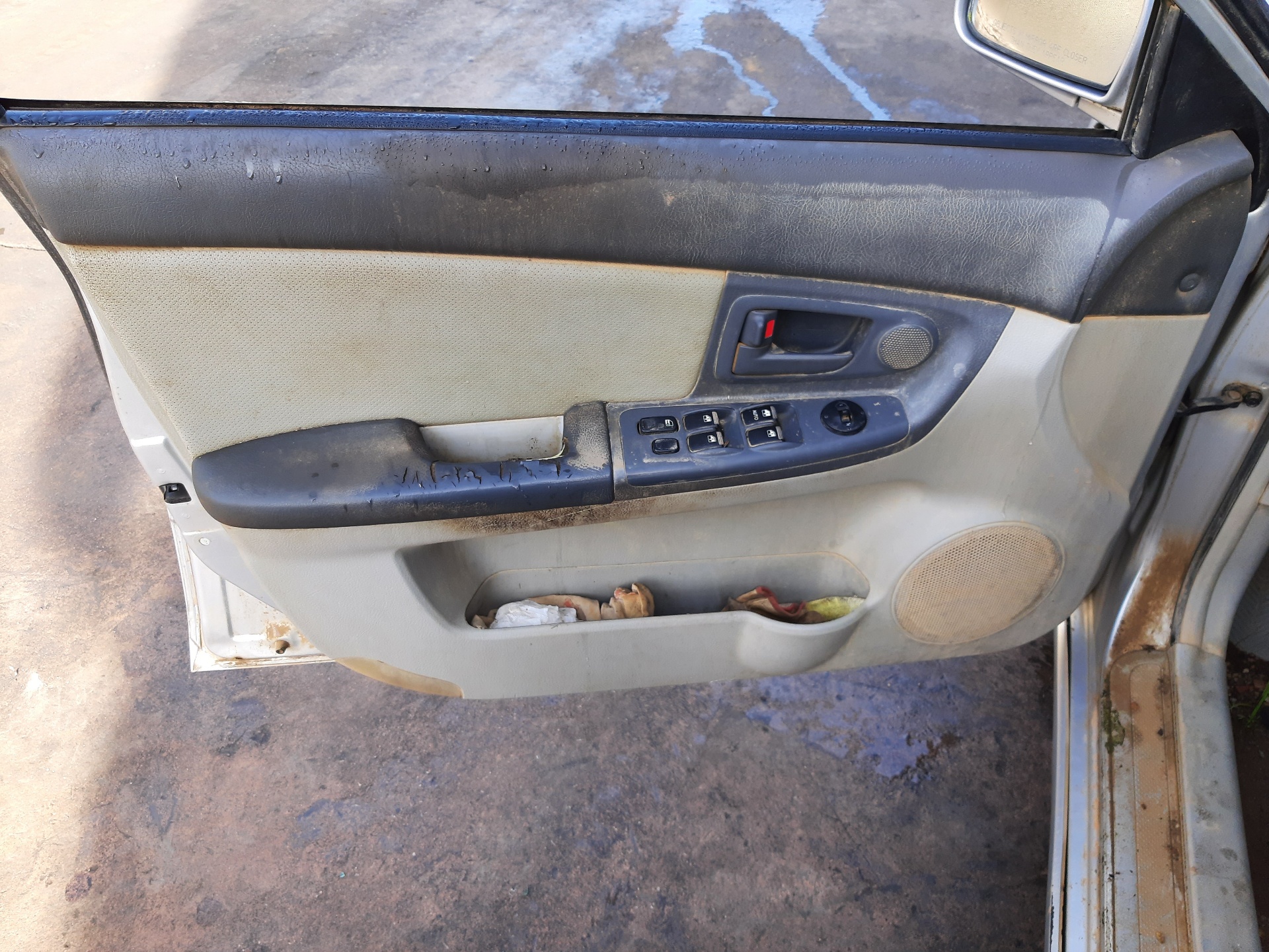 KIA Cerato 1 generation (2004-2009) Rear left door window lifter 834012F010 24836673