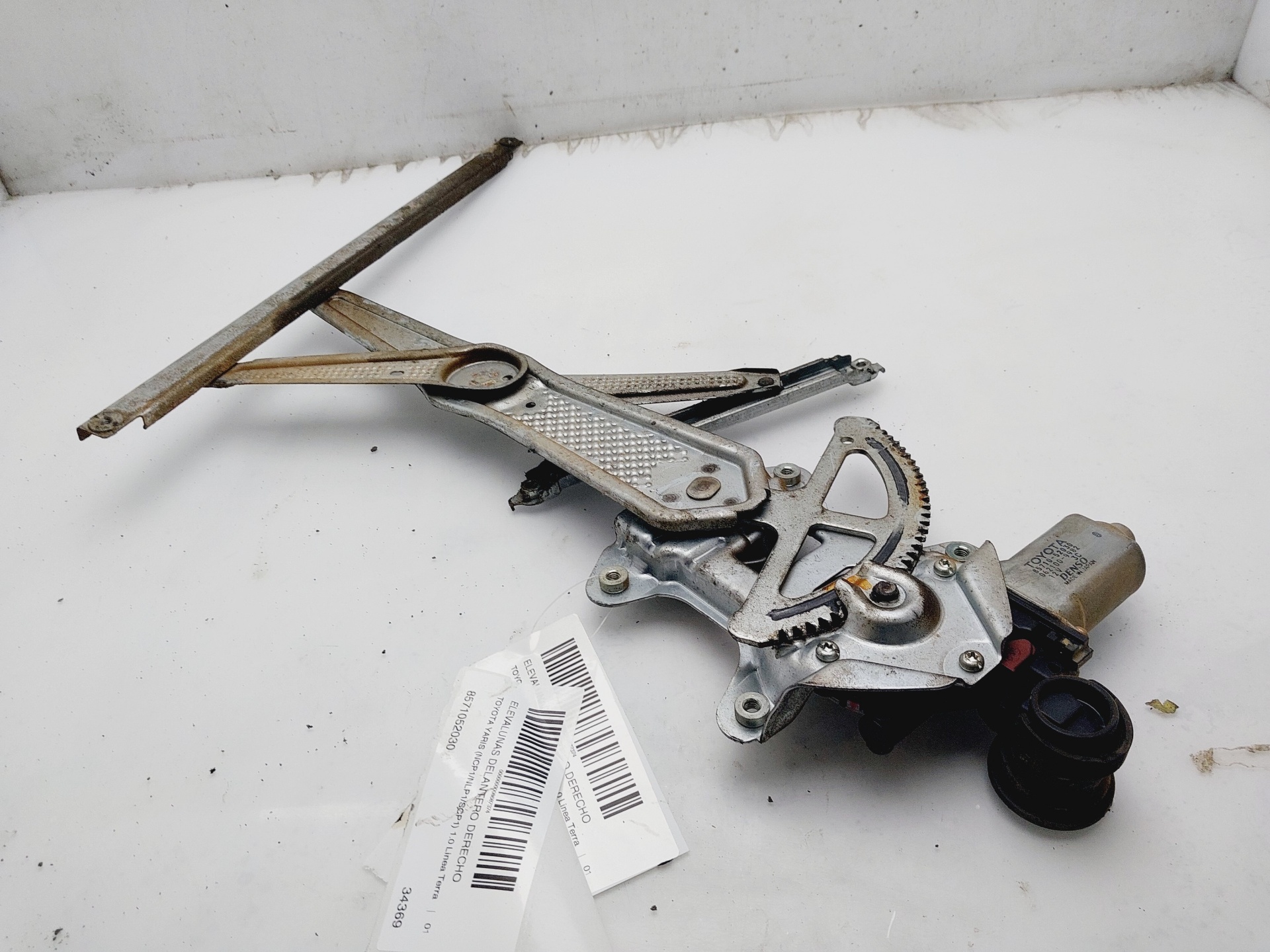 TOYOTA Yaris 1 generation (1999-2005) Front Right Door Window Regulator 8571052030 25195431