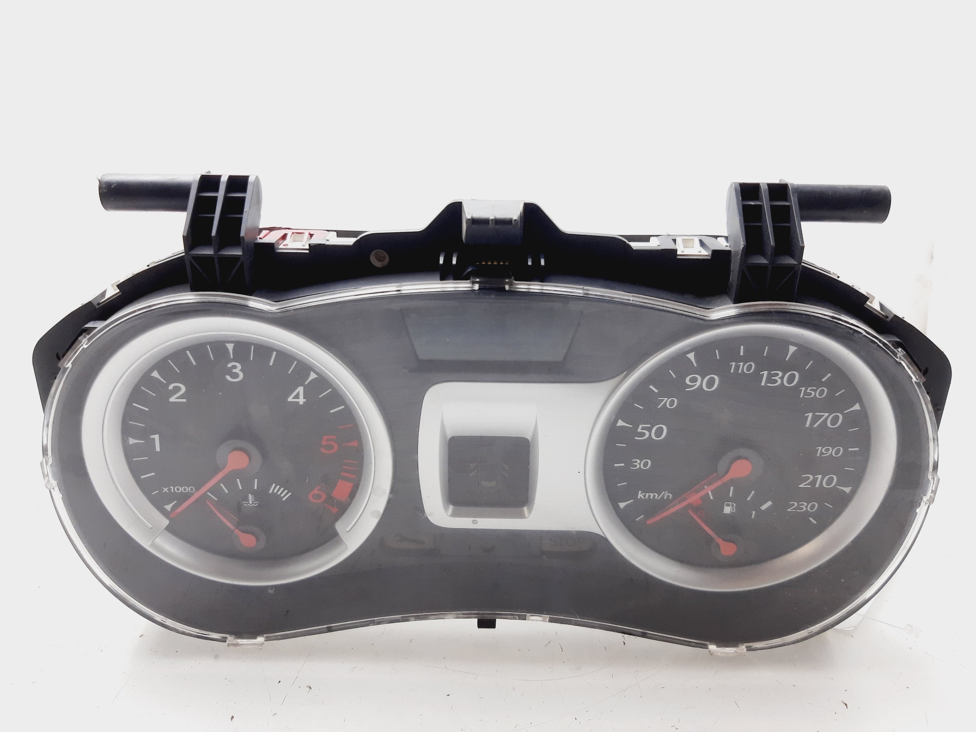 RENAULT Clio 3 generation (2005-2012) Spidometras (Prietaisų skydelis) 8200821001 27326545