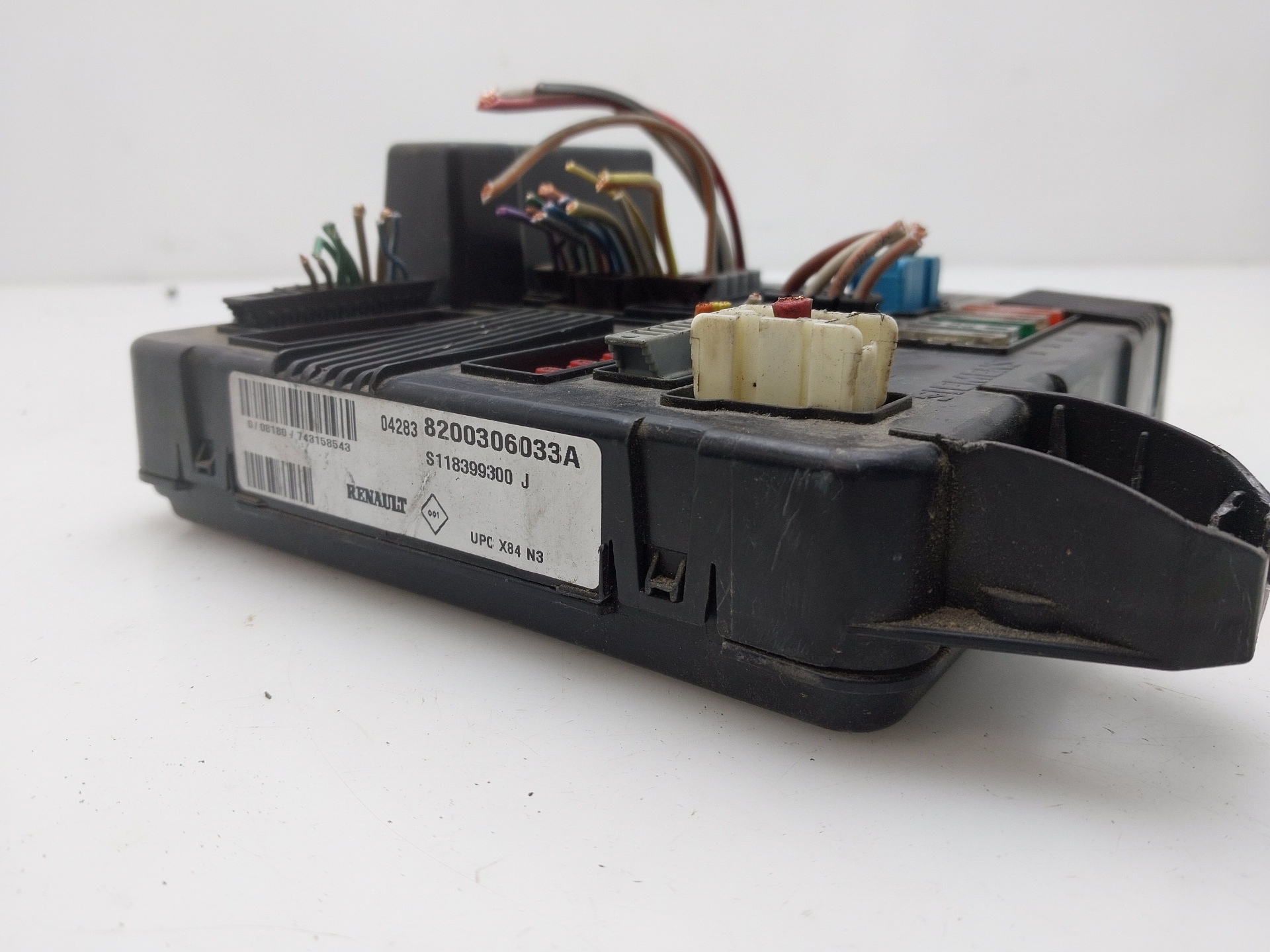 RENAULT Megane 2 generation (2002-2012) Fuse Box 8200306033A 25355879