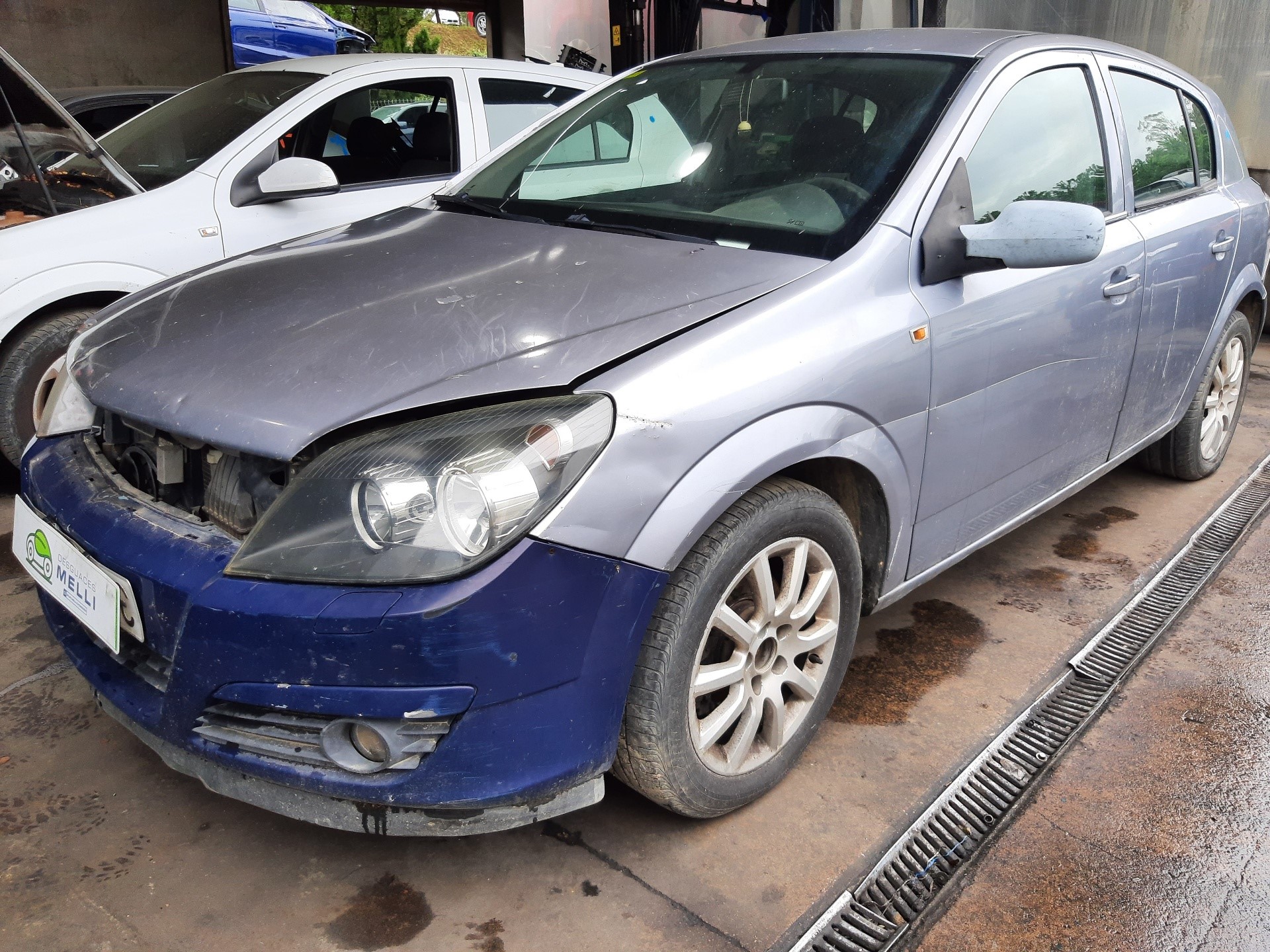 VAUXHALL Astra J (2009-2020) Priekšējo kreiso durvju logu pacēlājs 13100417 22332881