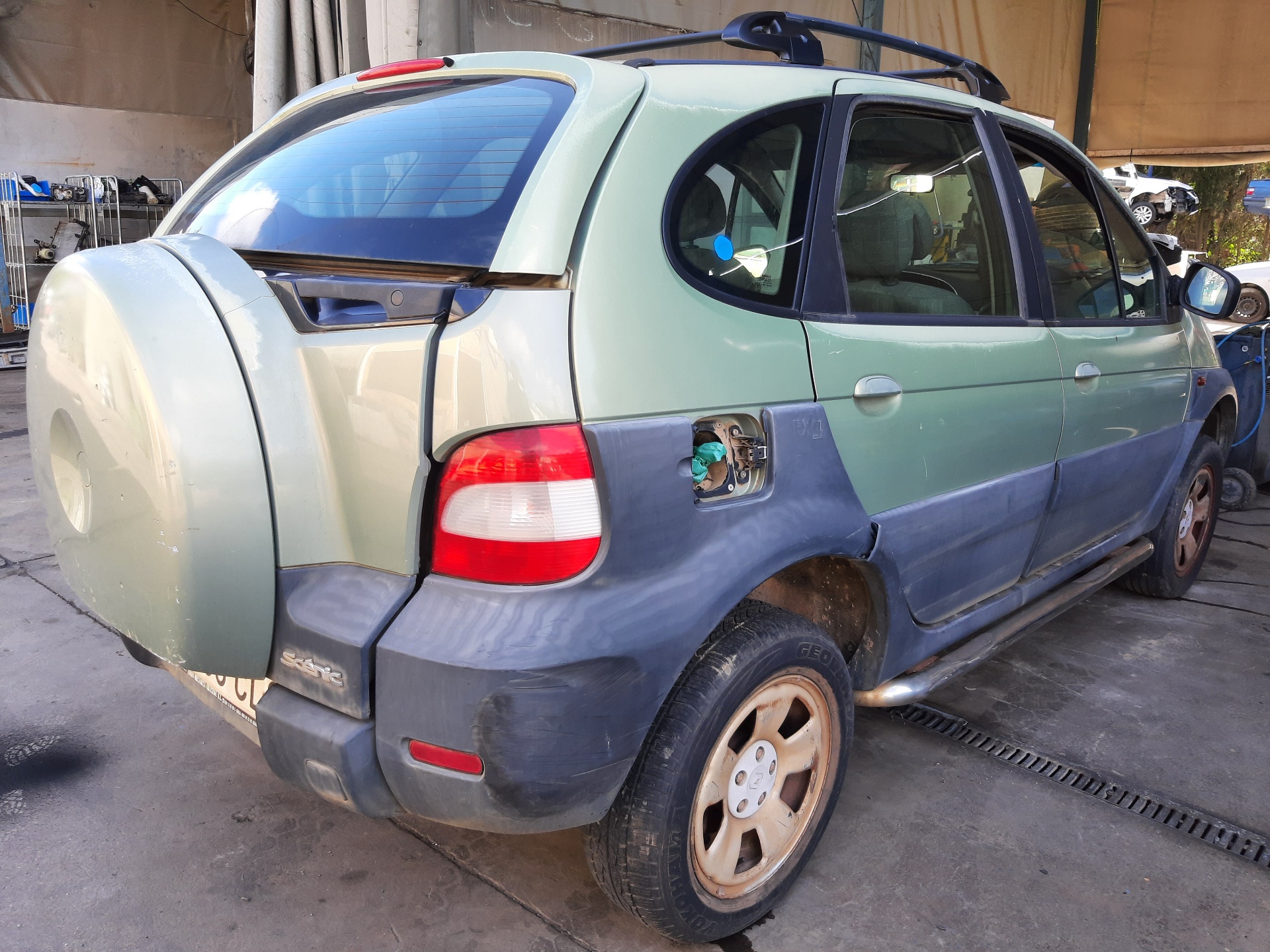 RENAULT Scenic 1 generation (1996-2003) Difūzoriaus ventiliatorius 7701070217 22330755