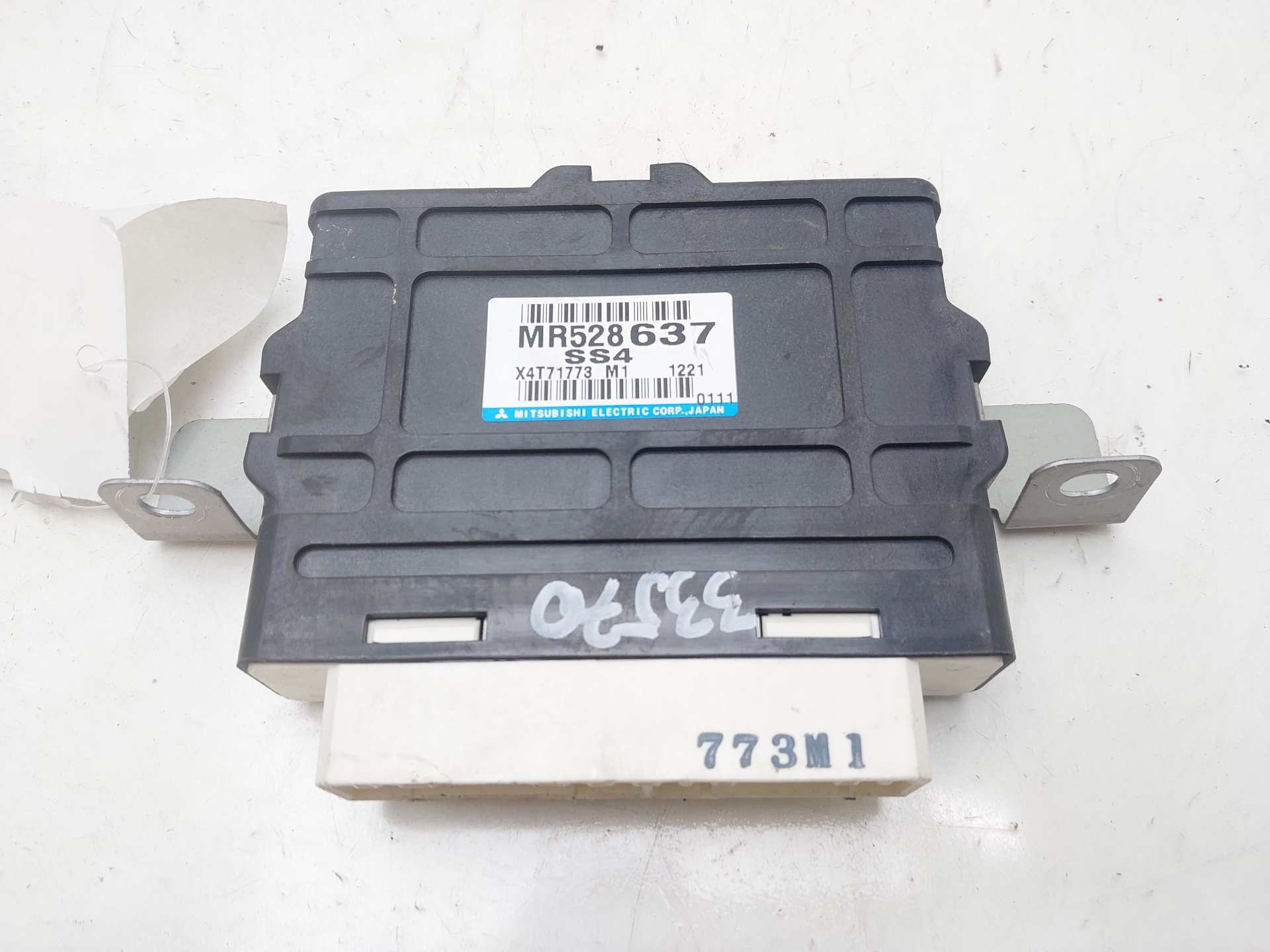 MITSUBISHI Pajero 3 generation (1999-2006) Other Control Units MR528637 23393854