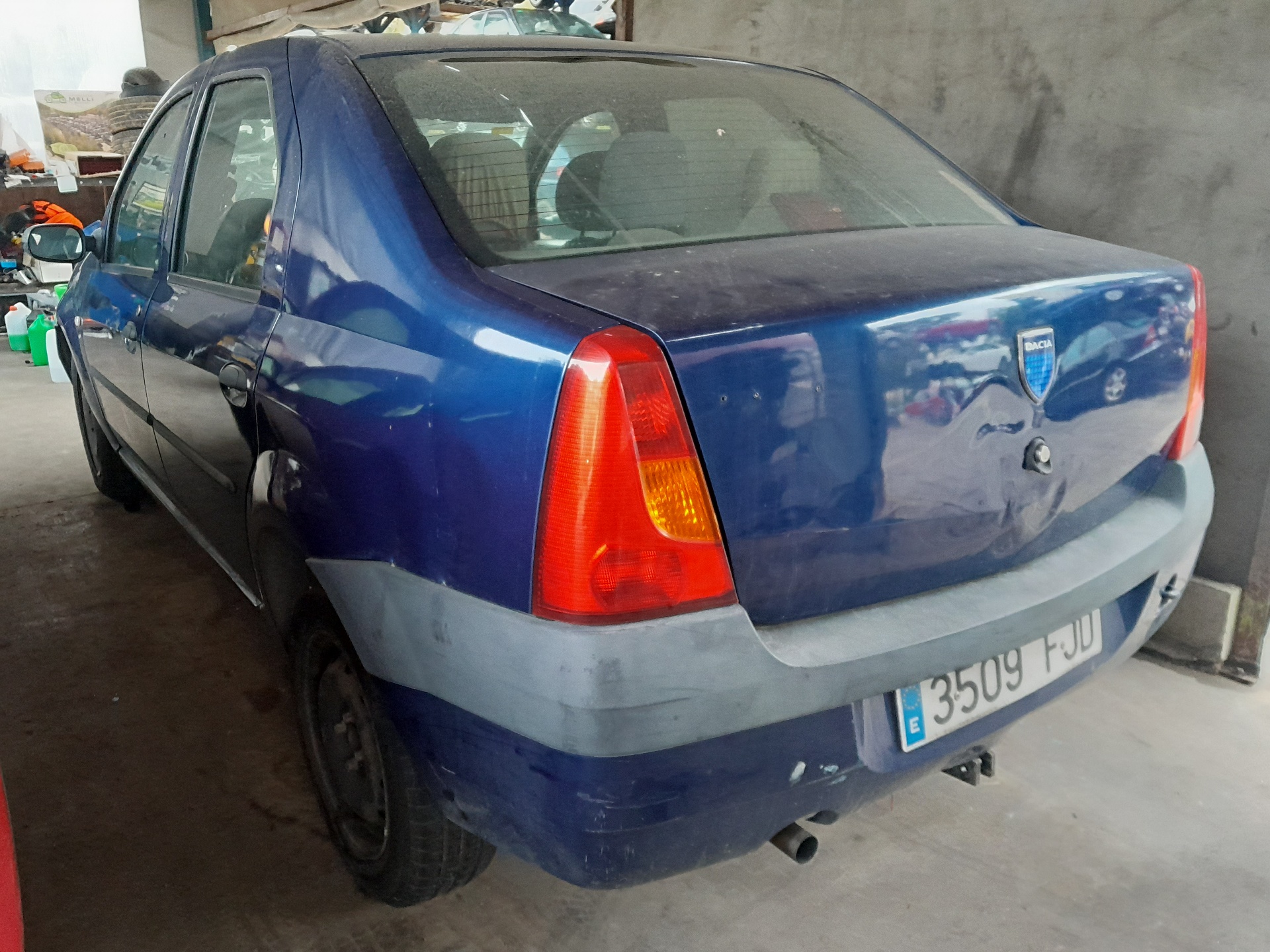 MITSUBISHI Logan 1 generation (2004-2012) Forreste venstre dør indvendige håndtagsramme 7700830078 22329188