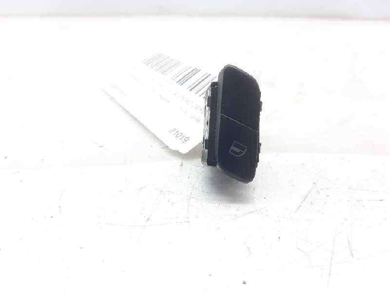 VOLKSWAGEN Polo 4 generation (2001-2009) Кнопка стеклоподъемника передней правой двери 6Q0959856 20197591