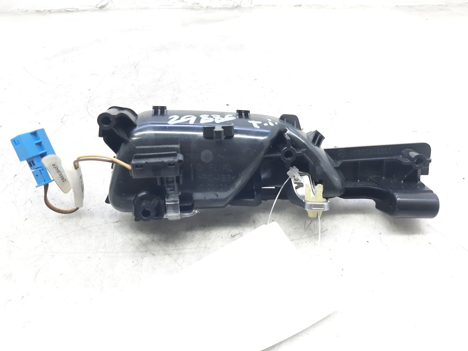 MERCEDES-BENZ M-Class W166 (2011-2015) Left Rear Internal Opening Handle A1667600561 24131006