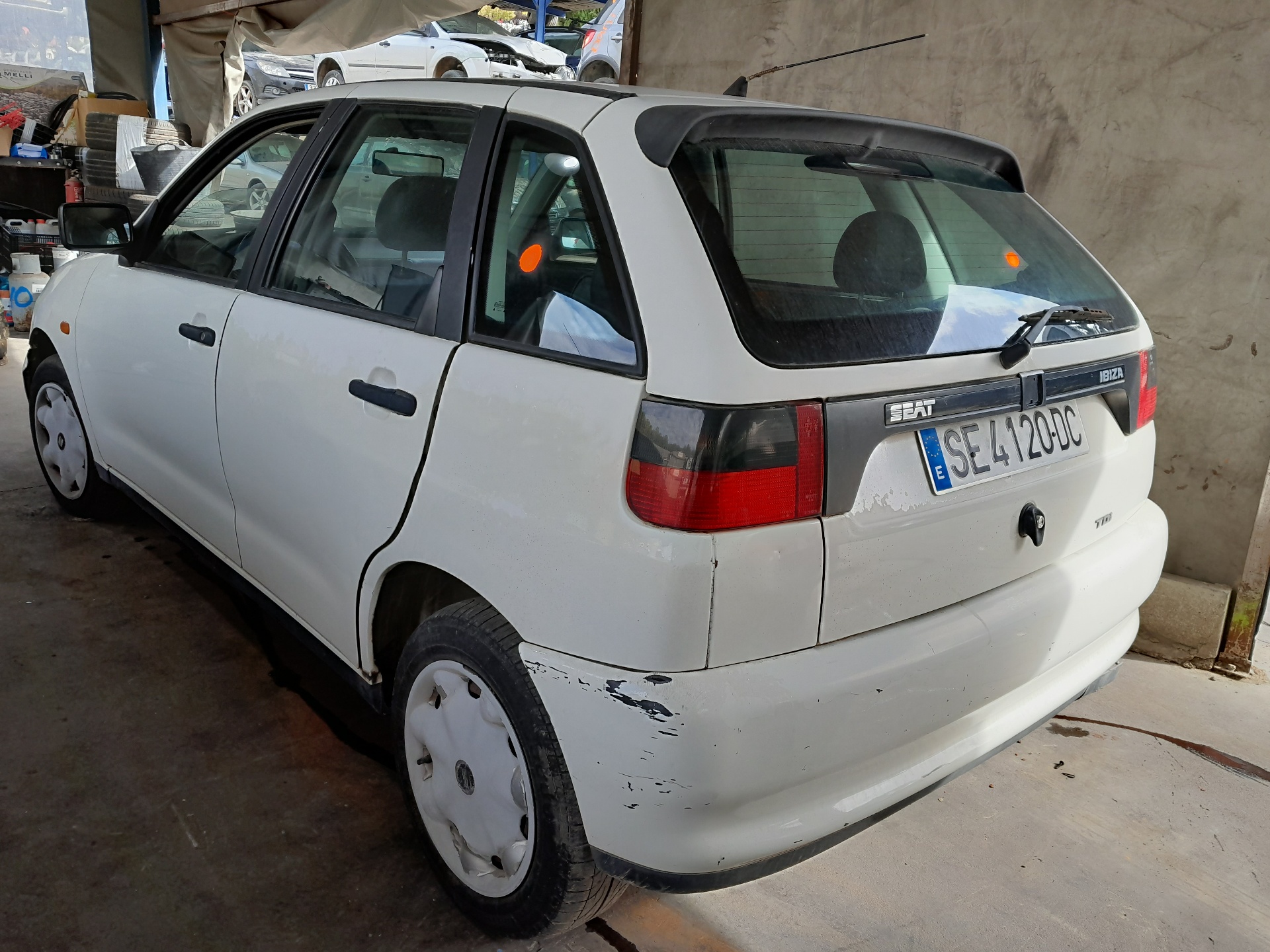 SEAT Cordoba 1 generation (1993-2003) Priekšējās labās durvis 6K4831052C 22463803