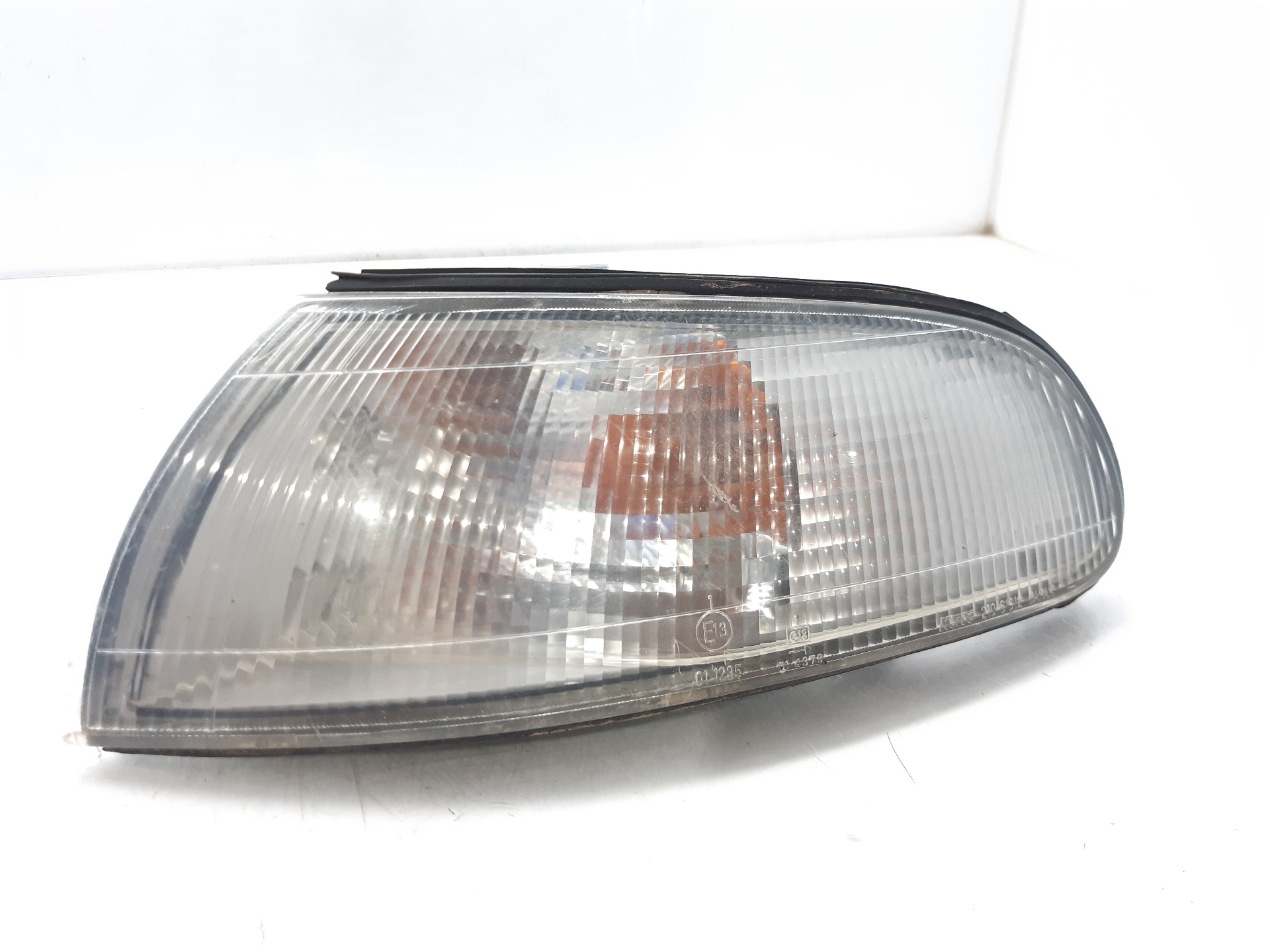 MAZDA 626 GE (1991-1997) Front left turn light 21061612 18690107