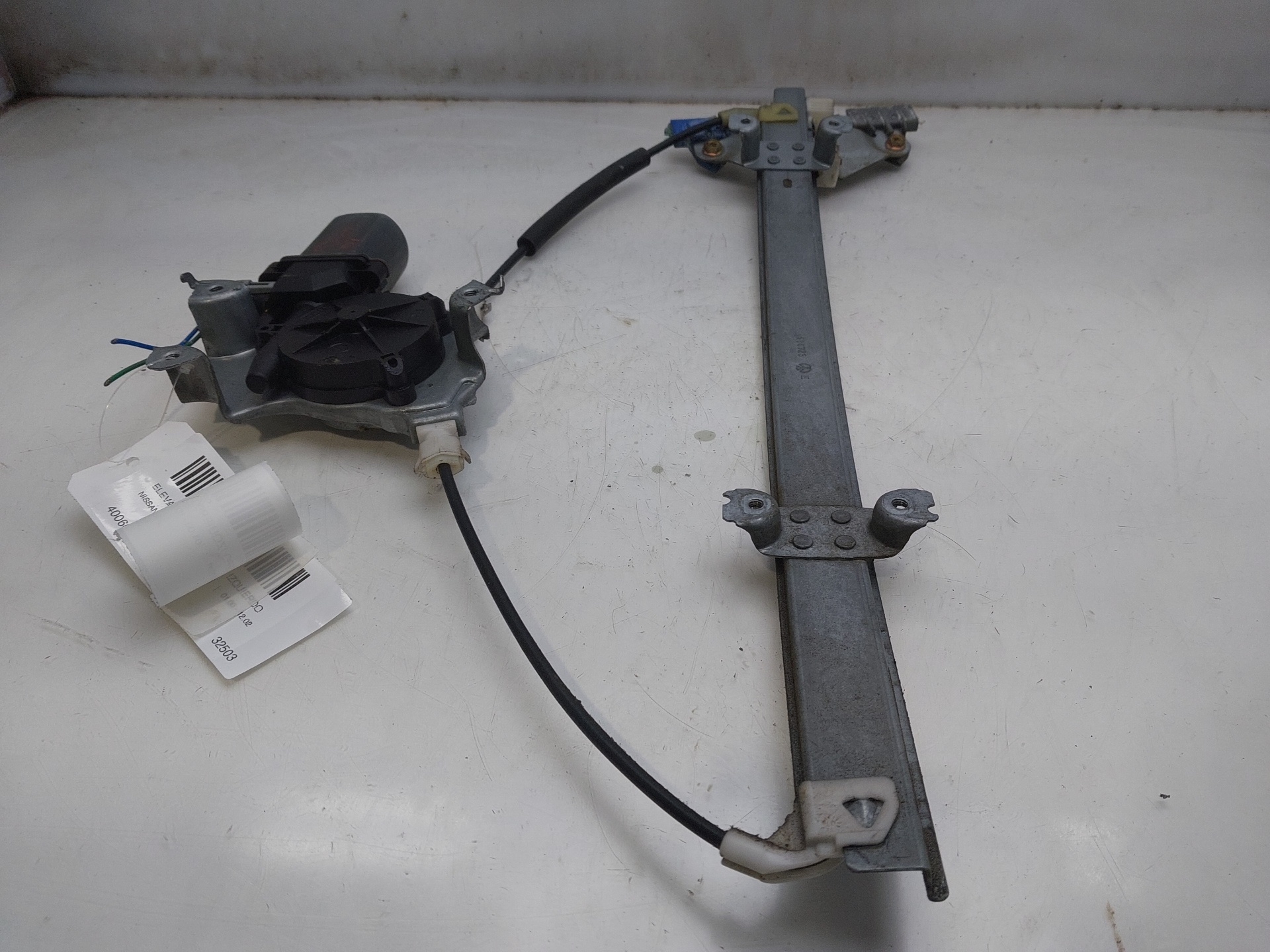 NISSAN Almera N16 (2000-2006) Front Left Door Window Regulator 400600T3 21717247