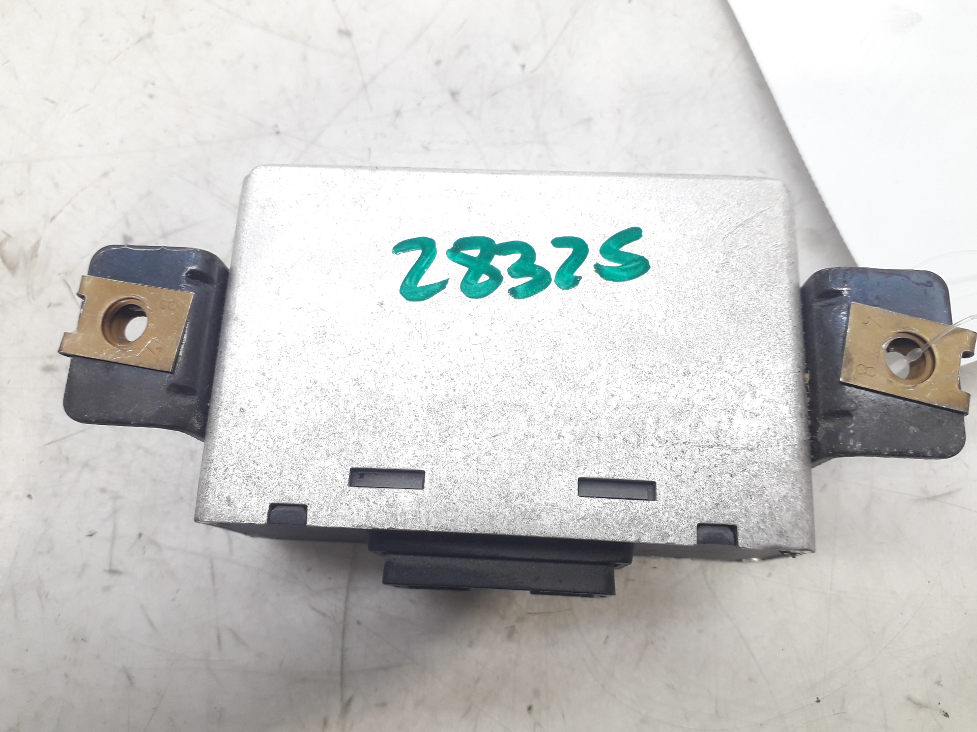 AUDI A4 B5/8D (1994-2001) Other Control Units 4D0951173B 22440417