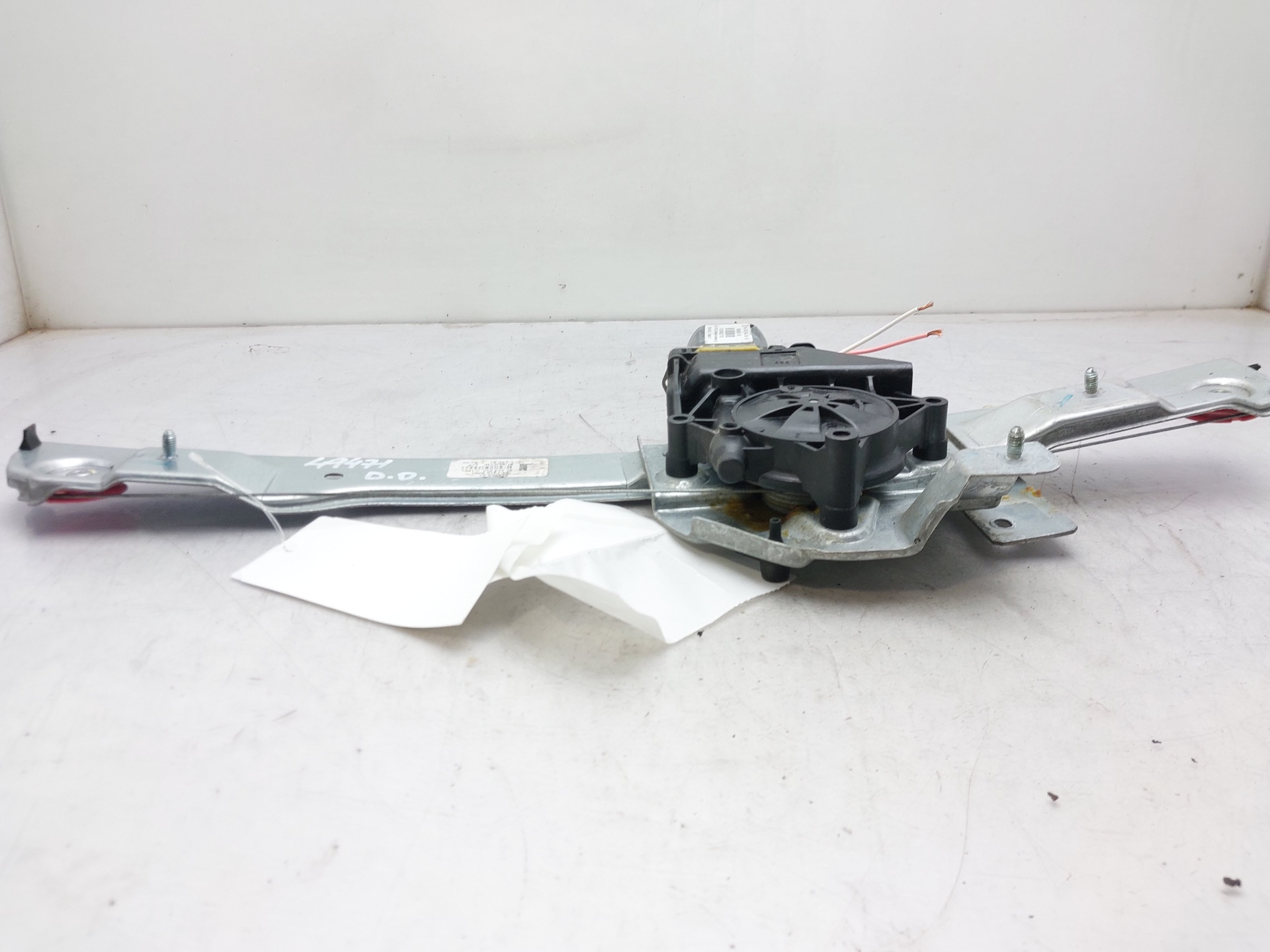 PEUGEOT 208 Peugeot 208 (2012-2015) Front Right Door Window Regulator 9673154380 22484984