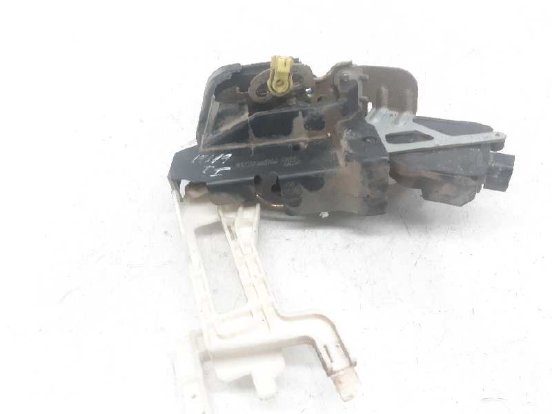 HYUNDAI Santa Fe SM (2000-2013) Rear Left Door Lock 8141026000 18444172