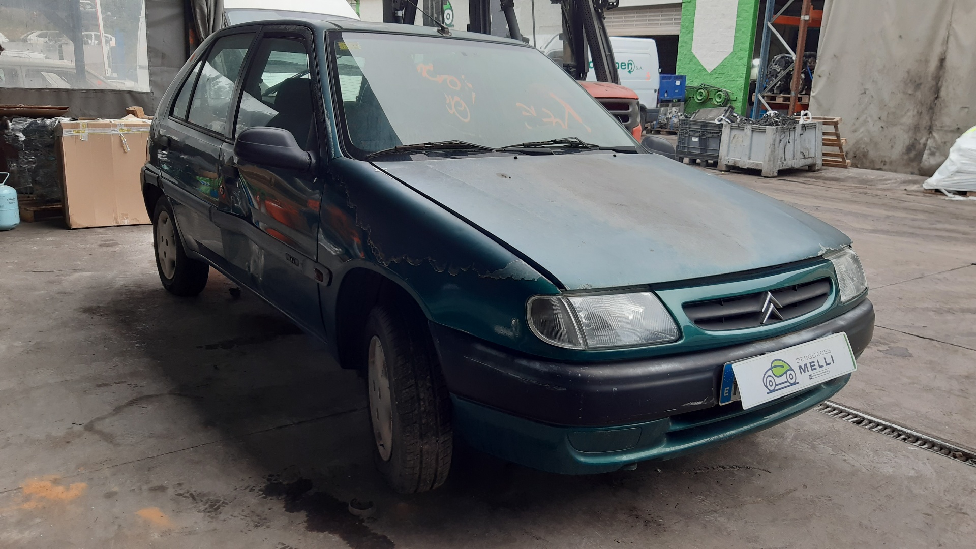 CITROËN Saxo 2 generation (1996-2004) Priekšējais kreisais lukturis 6204N5 18703484