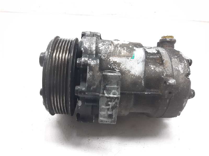 OPEL Corsa C (2000-2006) Hасос кондиционера 13106850 20189492