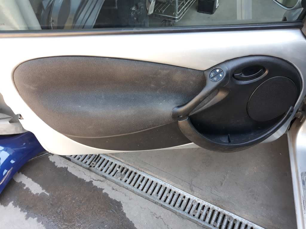 FORD Ka 1 generation (1996-2008) Far dreapta față 97KG13N004 18405717