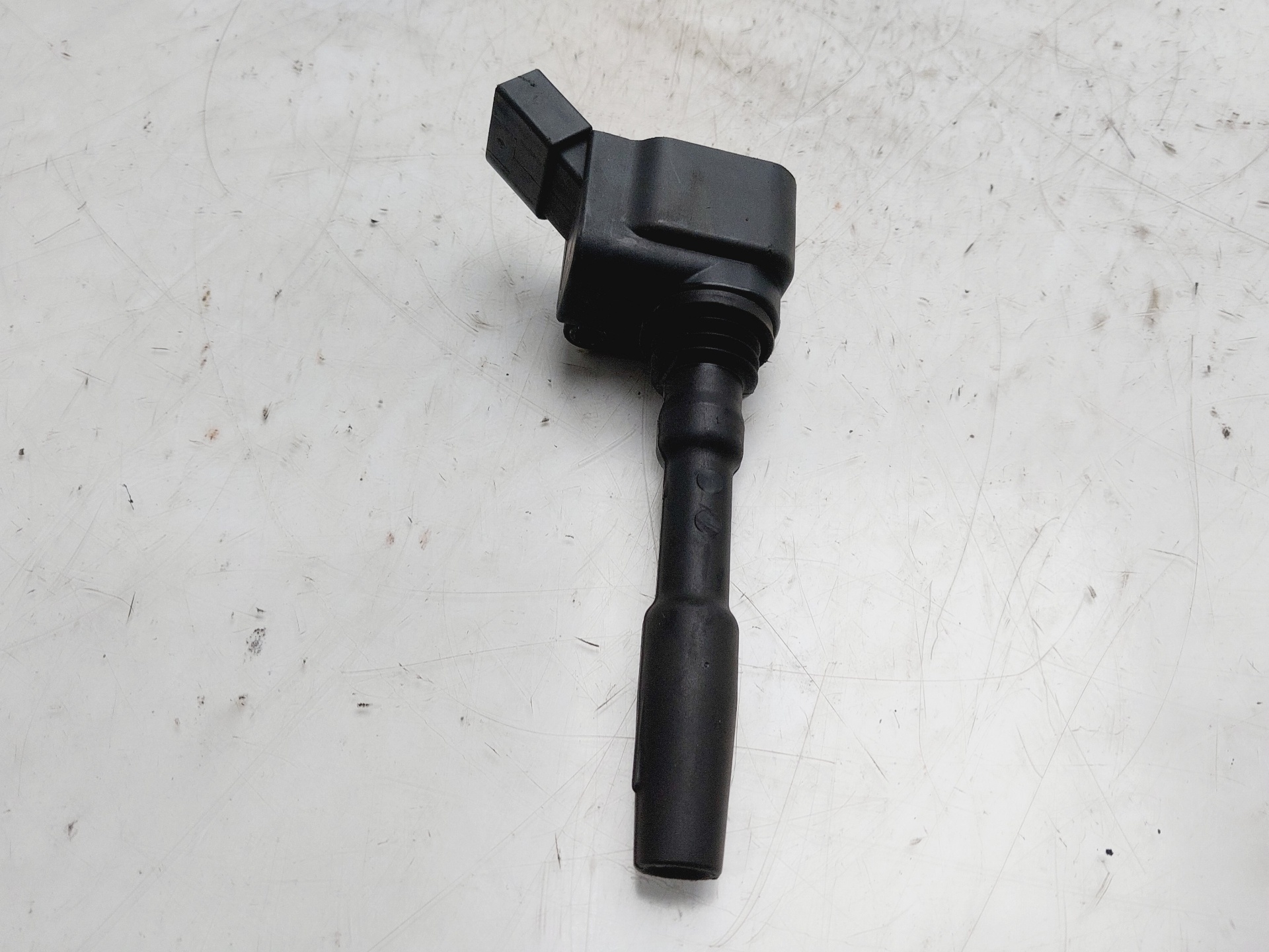 AUDI A4 B9/8W (2015-2024) High Voltage Ignition Coil 06H905110G 25784867