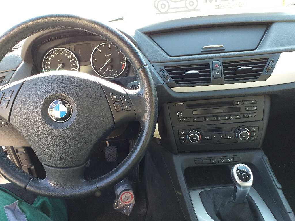 BMW X1 E84 (2009-2015) Spidometras (Prietaisų skydelis) 403215000 18378530
