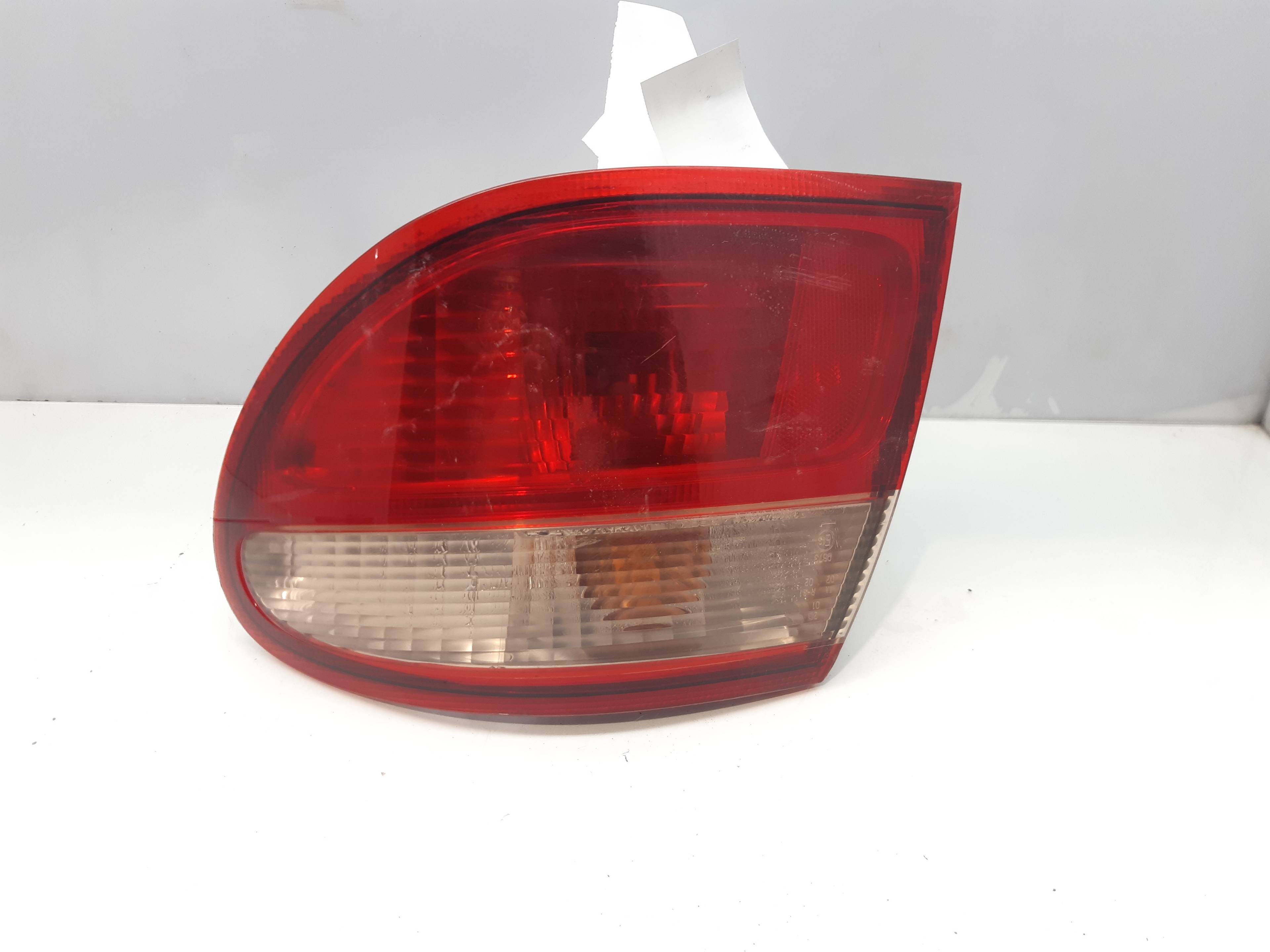 NISSAN Almera N16 (2000-2006) Rear Right Taillight Lamp 26550BN026 24116621