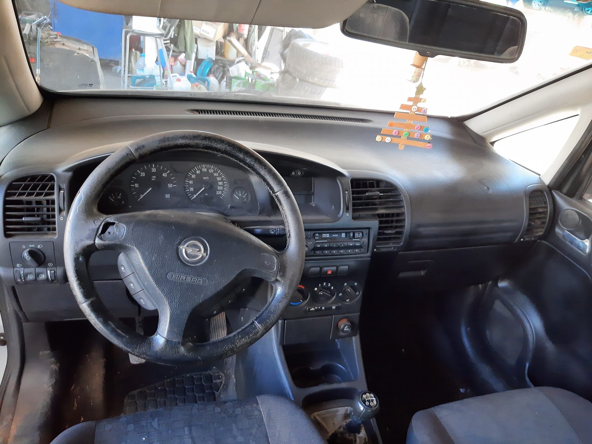 OPEL Corsa B (1993-2000) Radiátorrács 90580685 22439092