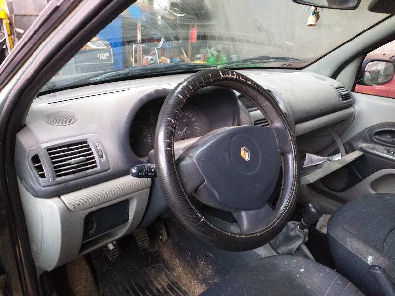 RENAULT Clio 2 generation (1998-2013) Задна дясна задна лампа 8200071414 18621617