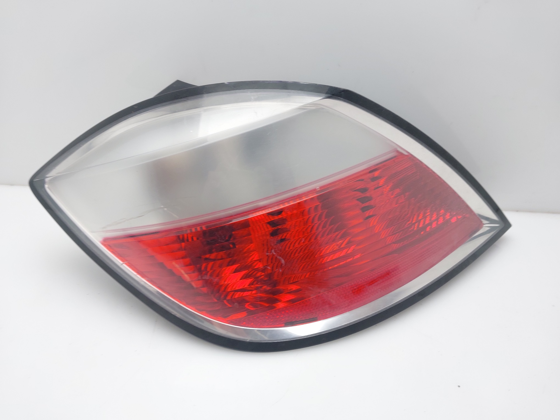 OPEL Astra J (2009-2020) Rear Left Taillight 13222324 23070800