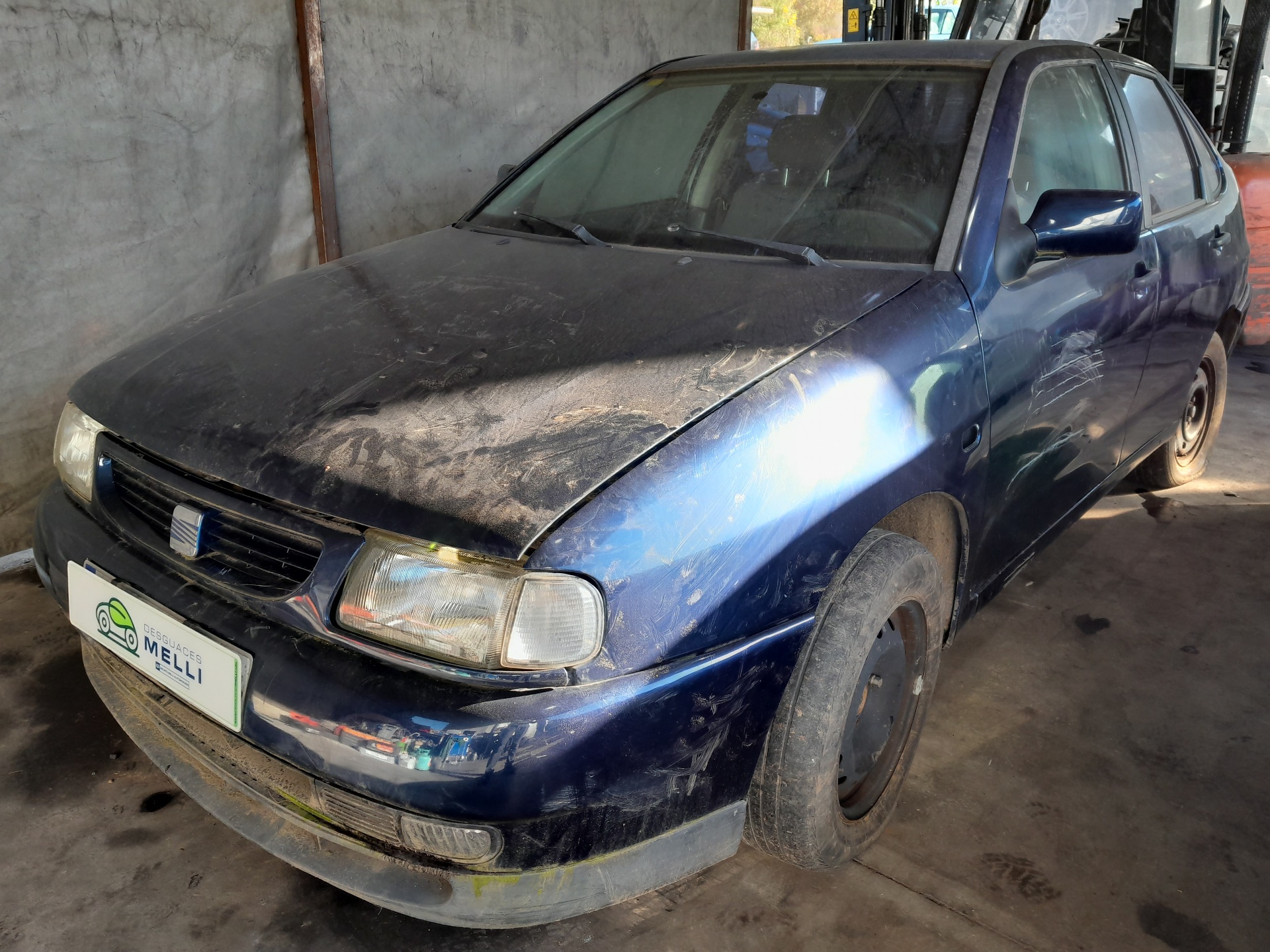 SEAT Ibiza 2 generation (1993-2002) Priekinis dešinys saugos diržas 6N4857706 20690041