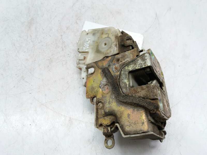 NISSAN Rear Right Door Lock 825025P01A 20180354