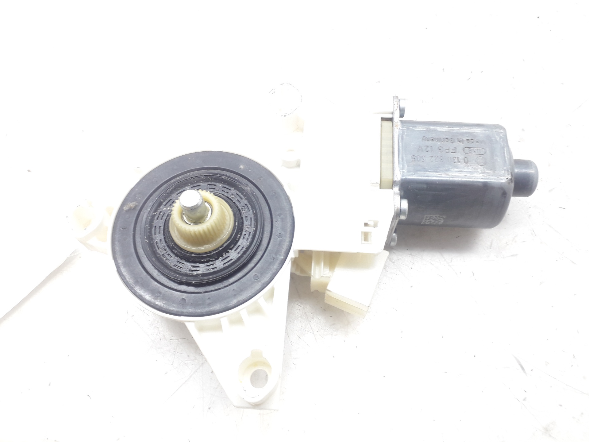 MERCEDES-BENZ C-Class W204/S204/C204 (2004-2015) Rear Left Door Window Control Motor A2048200542 20391051