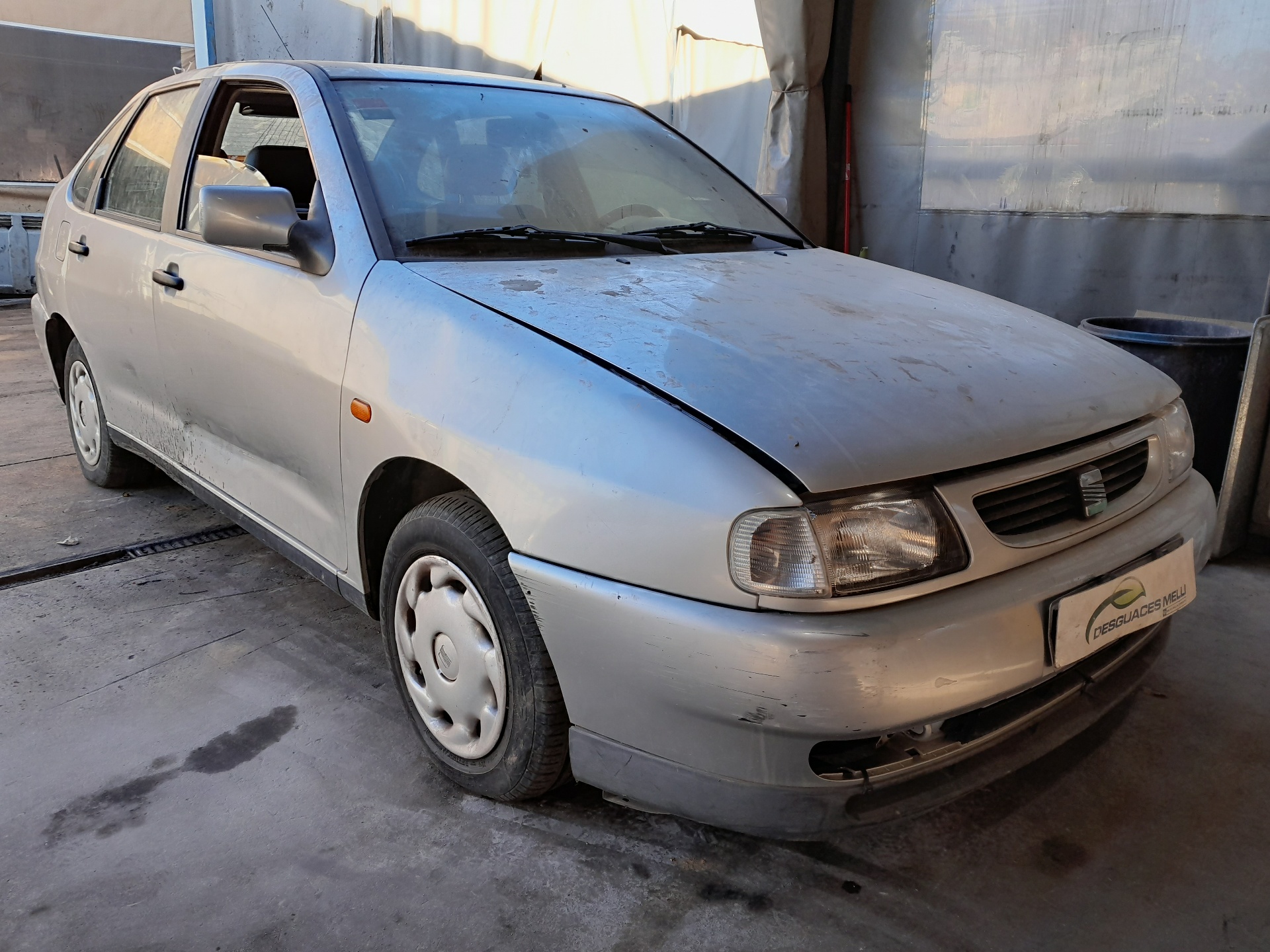 SEAT Ibiza 2 generation (1993-2002) Takaluukun takaluukun lukko 6K0827505 20147403