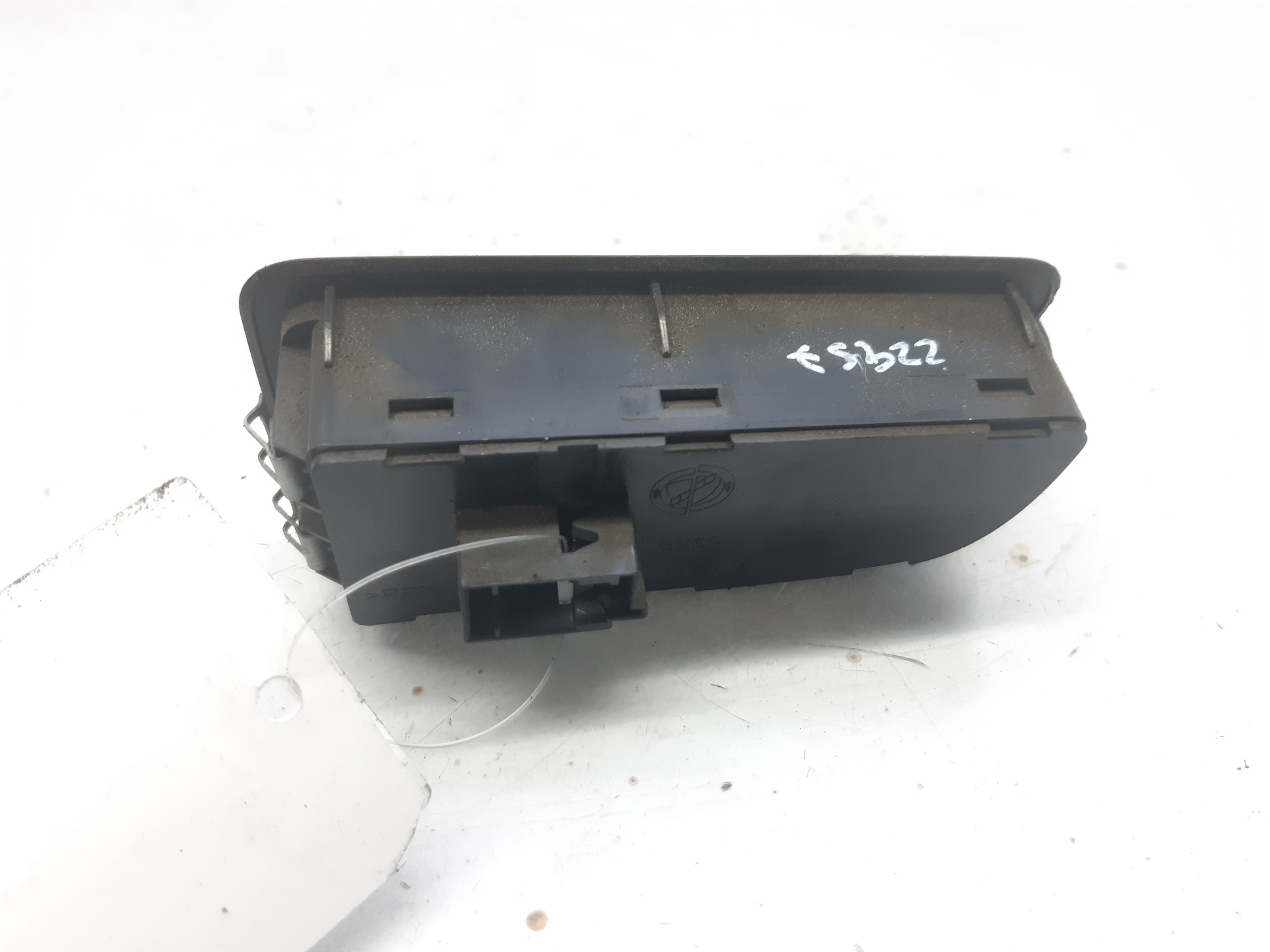 PEUGEOT Bipper 1 generation (2008-2020) Switches 1608748180 18657834