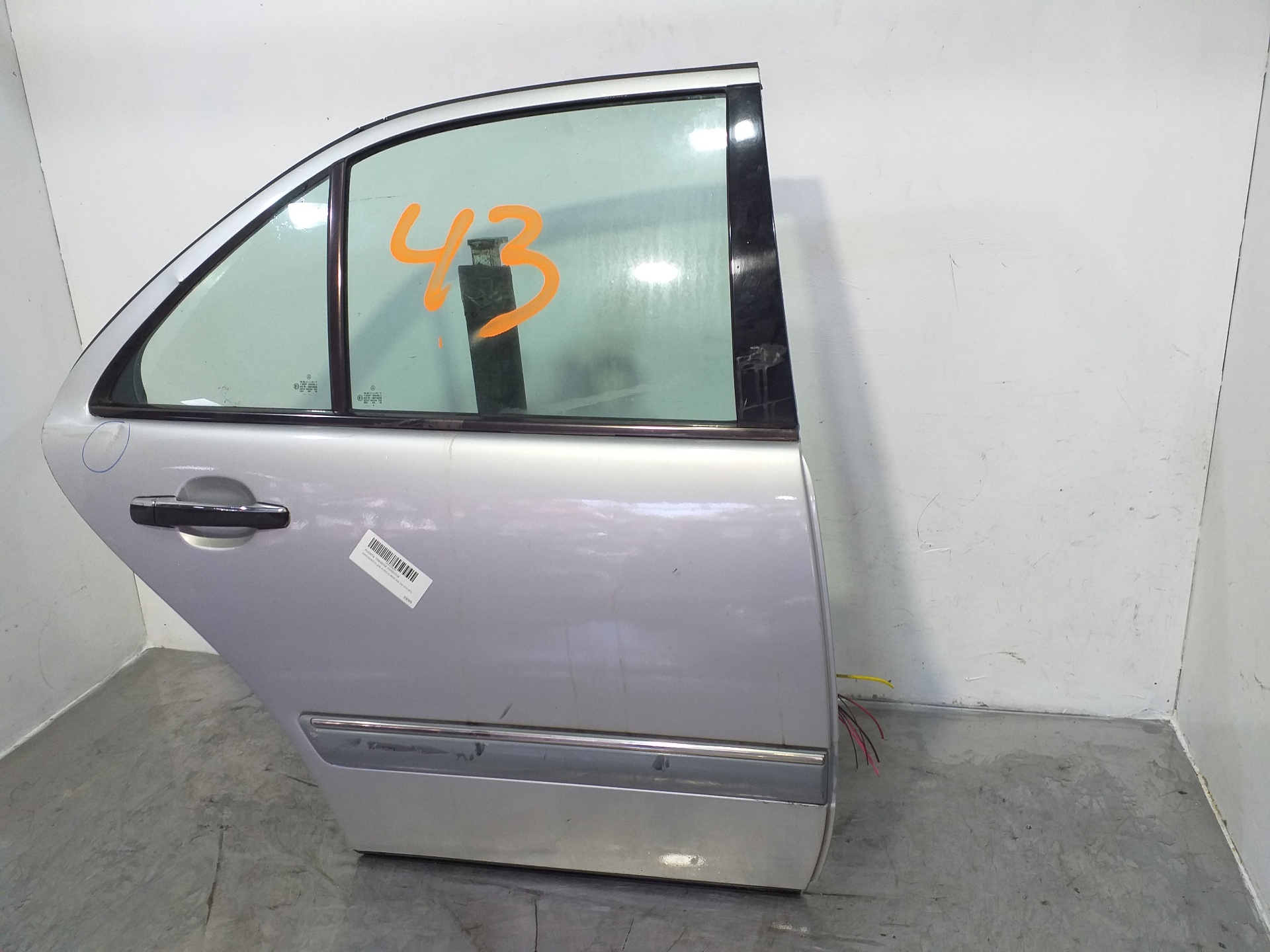 PORSCHE E-Class W210 (1995-2002) Rear Right Door 210730240528 24345868