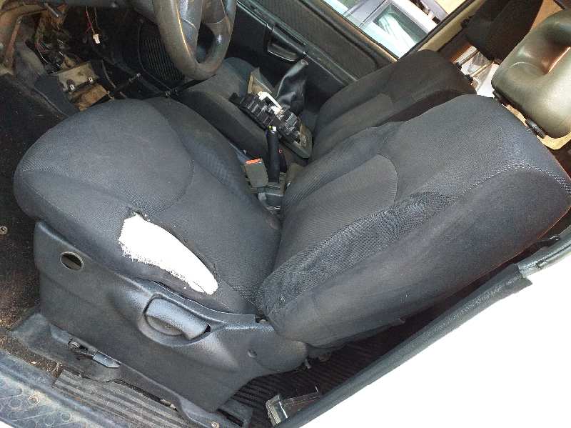 NISSAN Terrano 2 generation (1993-2006) Variklio kompiuteris 237107F481 20190645