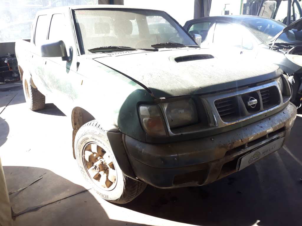 NISSAN Navara D22 (1997-2005) Galinių dešinių durų išorinė rankenėlė 826062S400 22072463