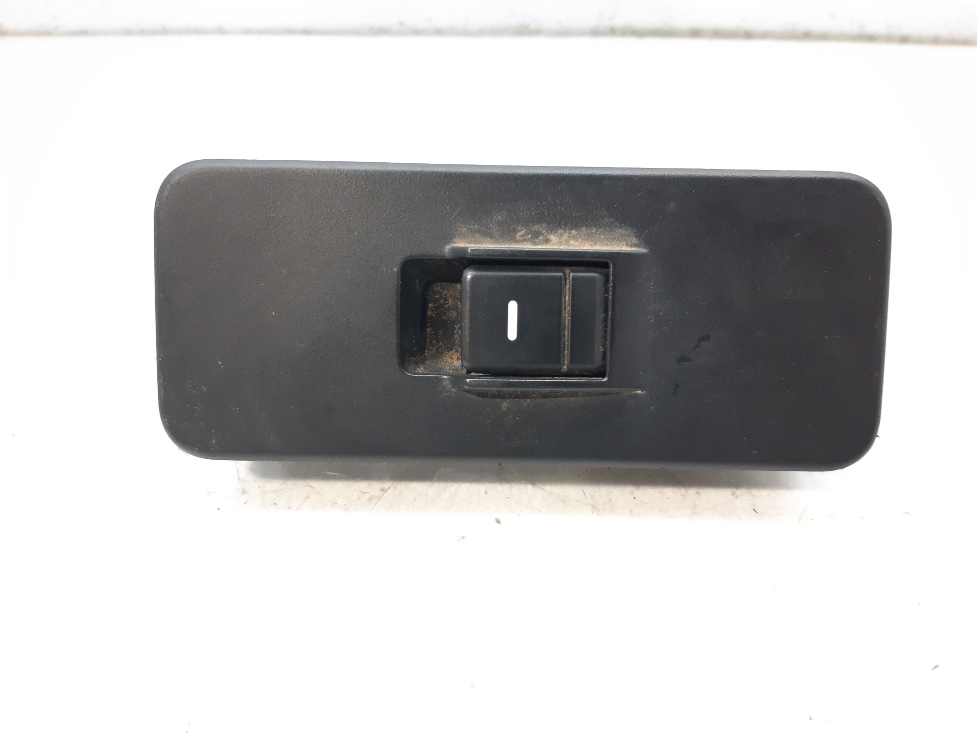 LAND ROVER Discovery 3 generation (2004-2009) Front Right Door Window Switch YUD501070PVJ 24132035