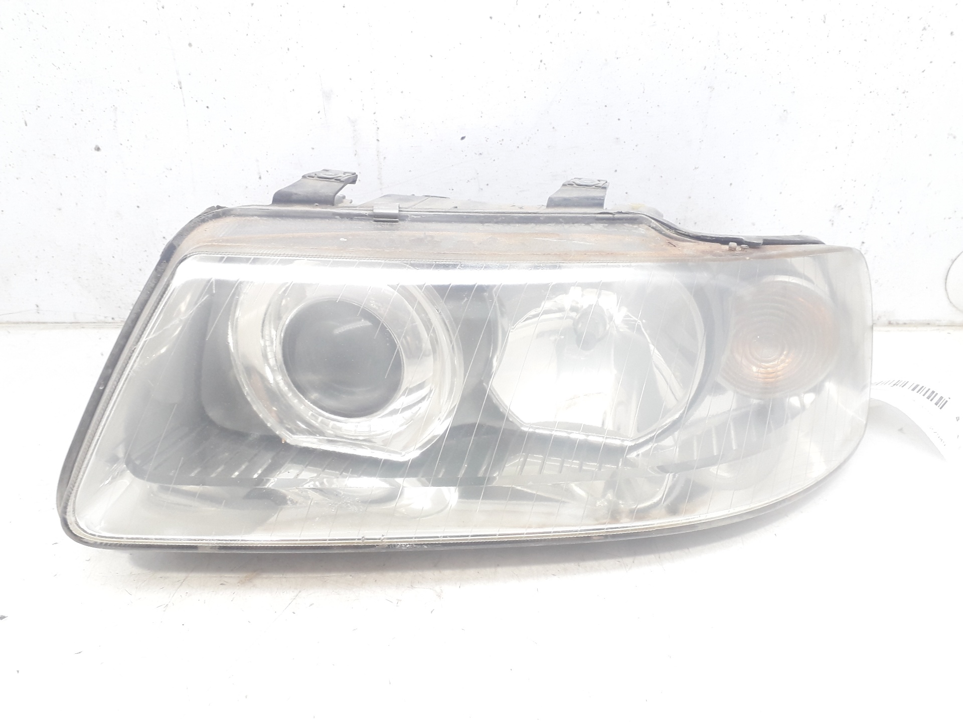 AUDI A3 8L (1996-2003) Front Left Headlight 8L0941029 22422795