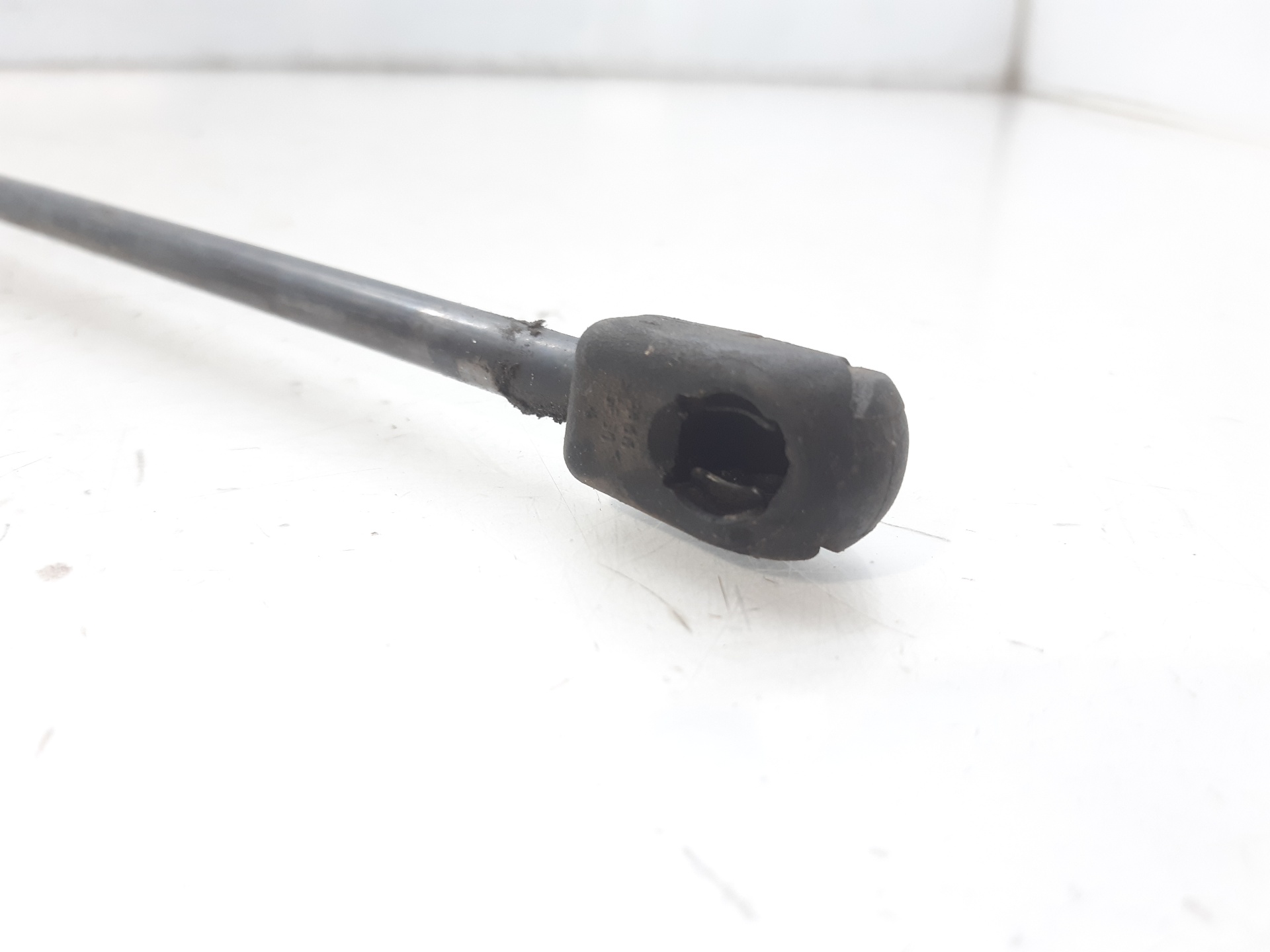 SEAT Leon 1 generation (1999-2005) Front Right Bonnet Strut 1M0823359A 18788451