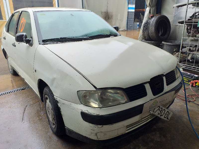 SEAT Ibiza 2 generation (1993-2002) Priekšējais labais lukturis 6K1941044A 18442653