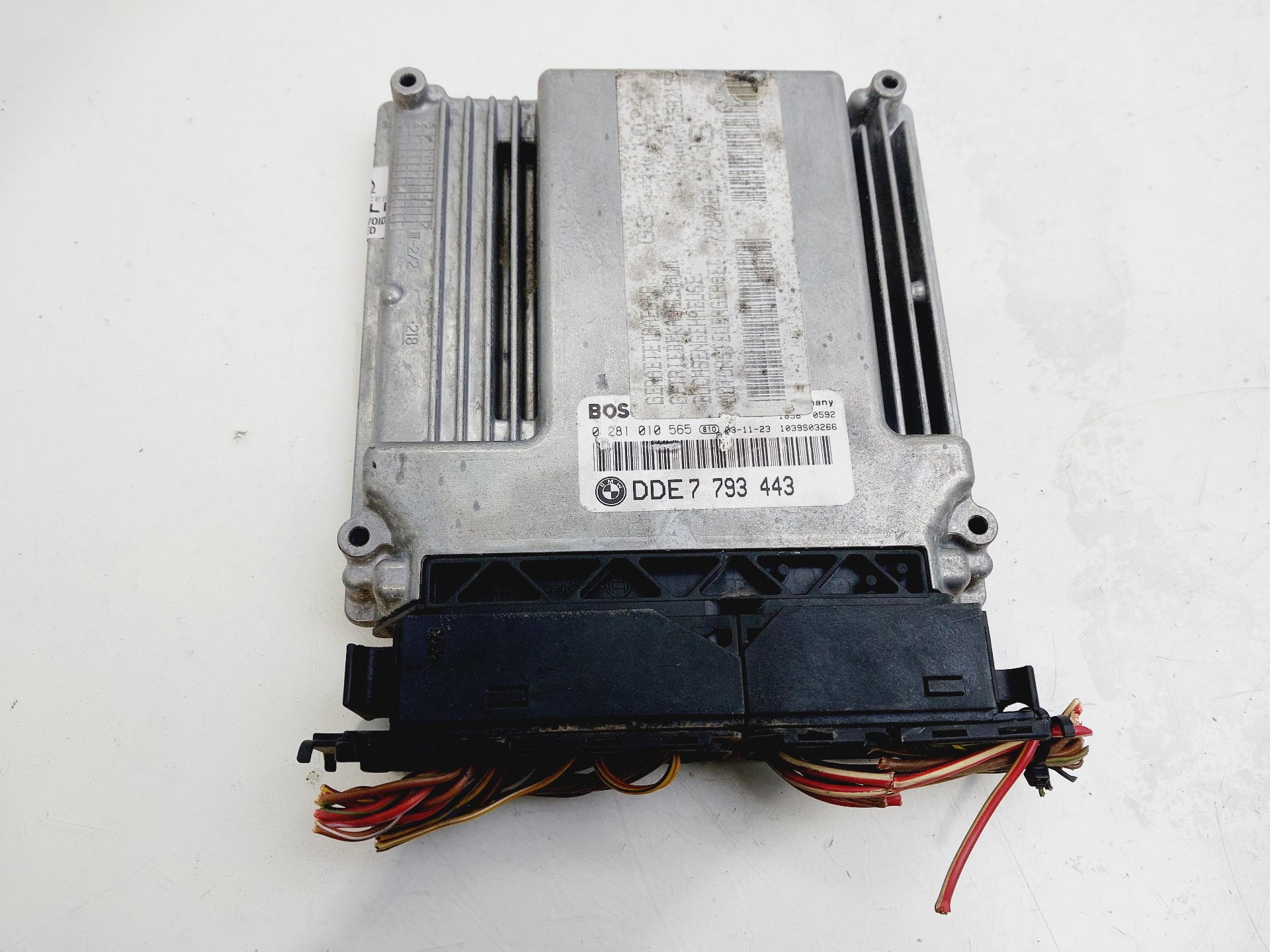 TOYOTA Land Cruiser J200 Series (2007-2015) Moottorin ohjausyksikkö ECU 7793443 25576303