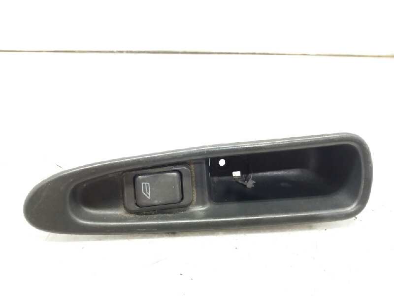 VOLVO S40 1 generation (1996-2004) Кнопка стеклоподъемника передней правой двери 30613563 24125411