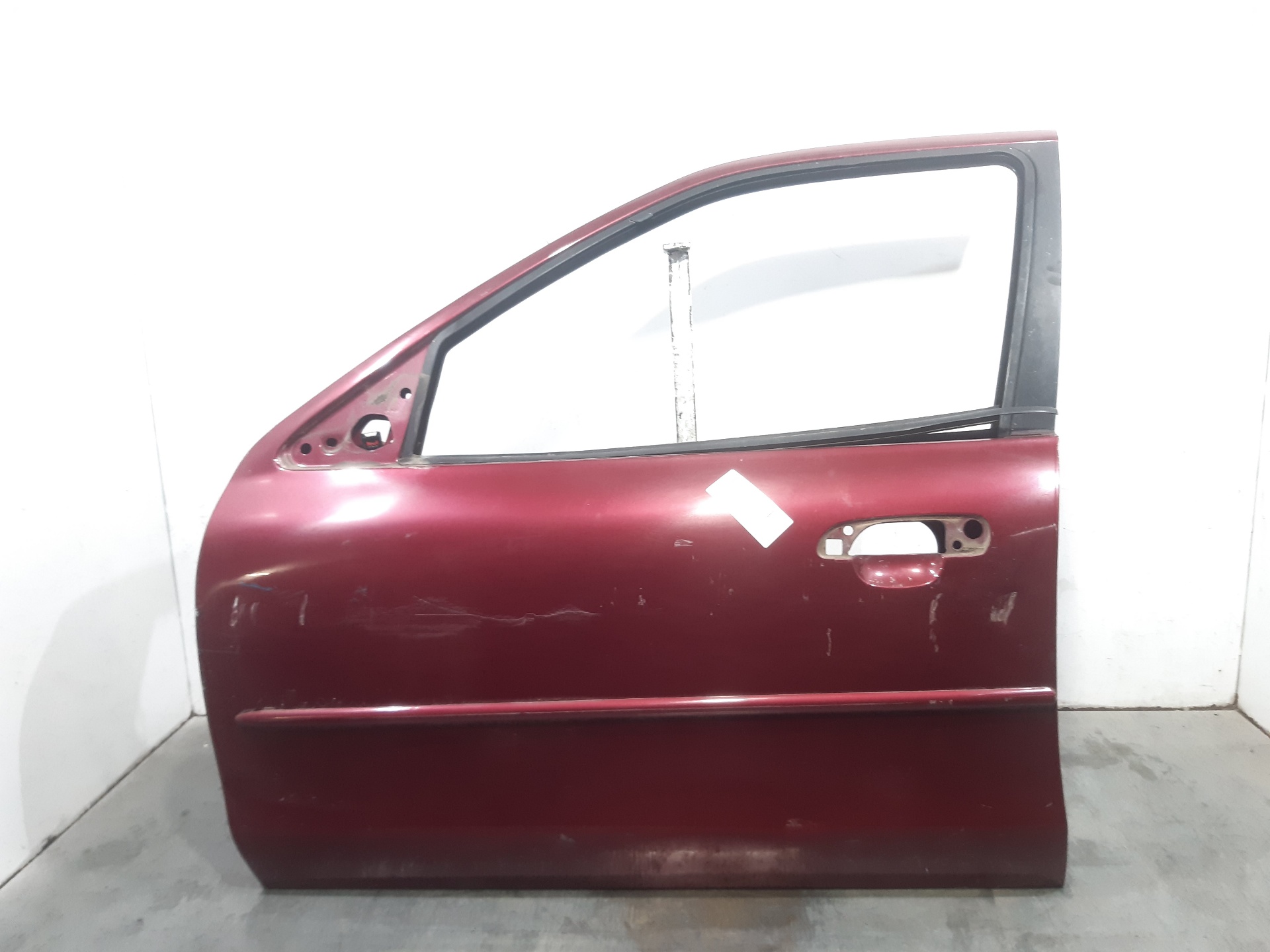 FORD Mondeo 2 generation (1996-2000) Front Left Door 6833775 22468681